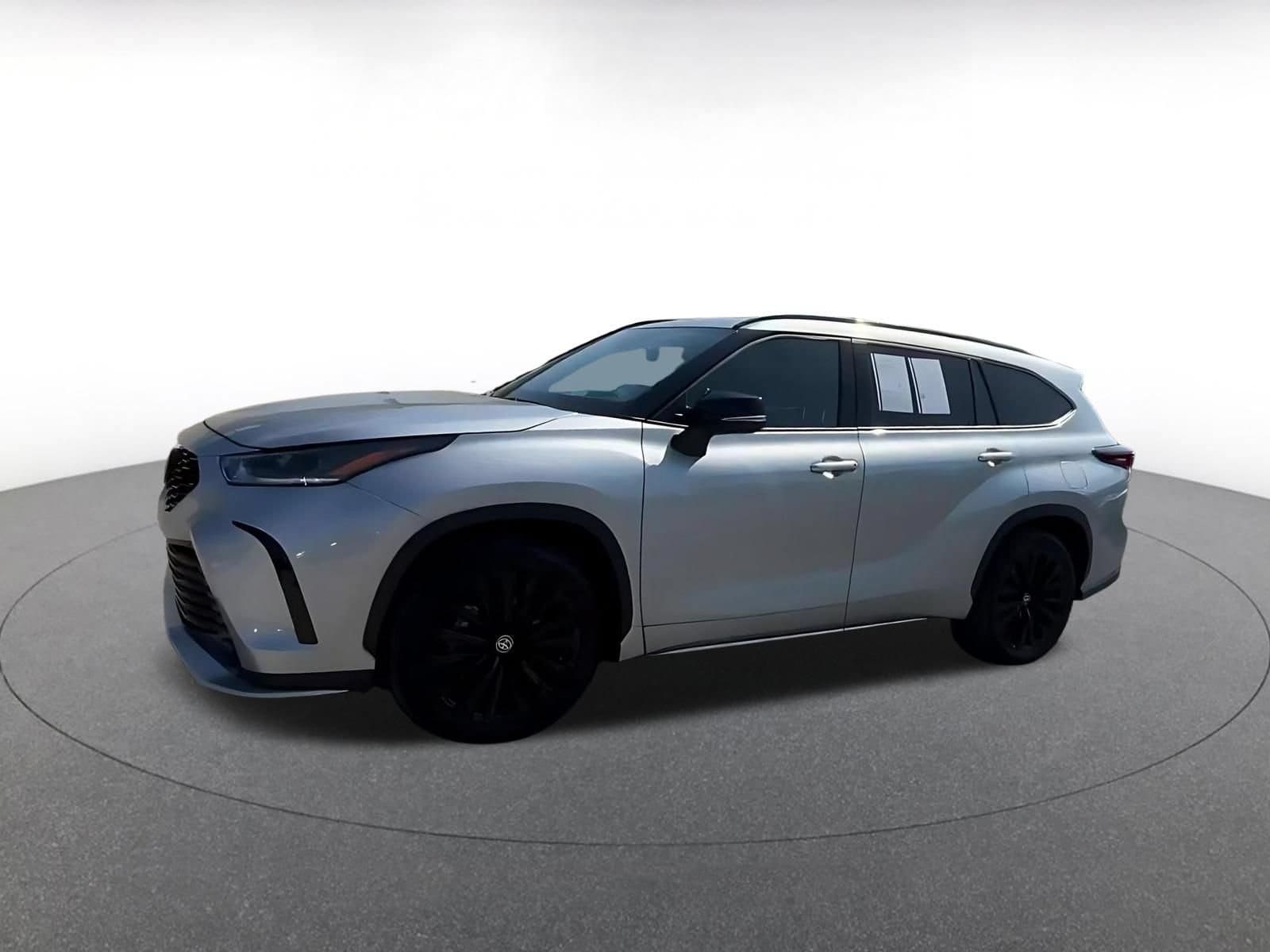 Thumbnail: 2025 Toyota Highlander - 8