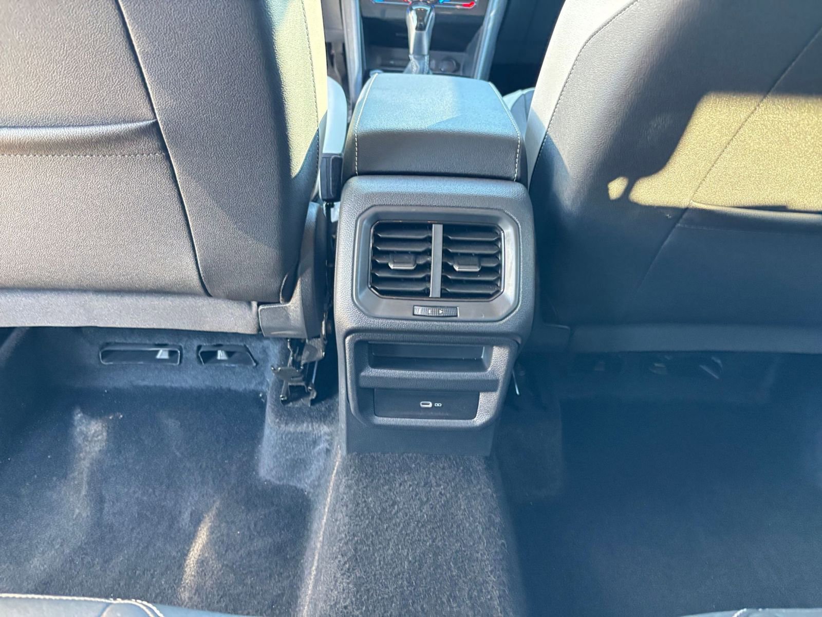 Thumbnail: 2025 Volkswagen Taos - 24