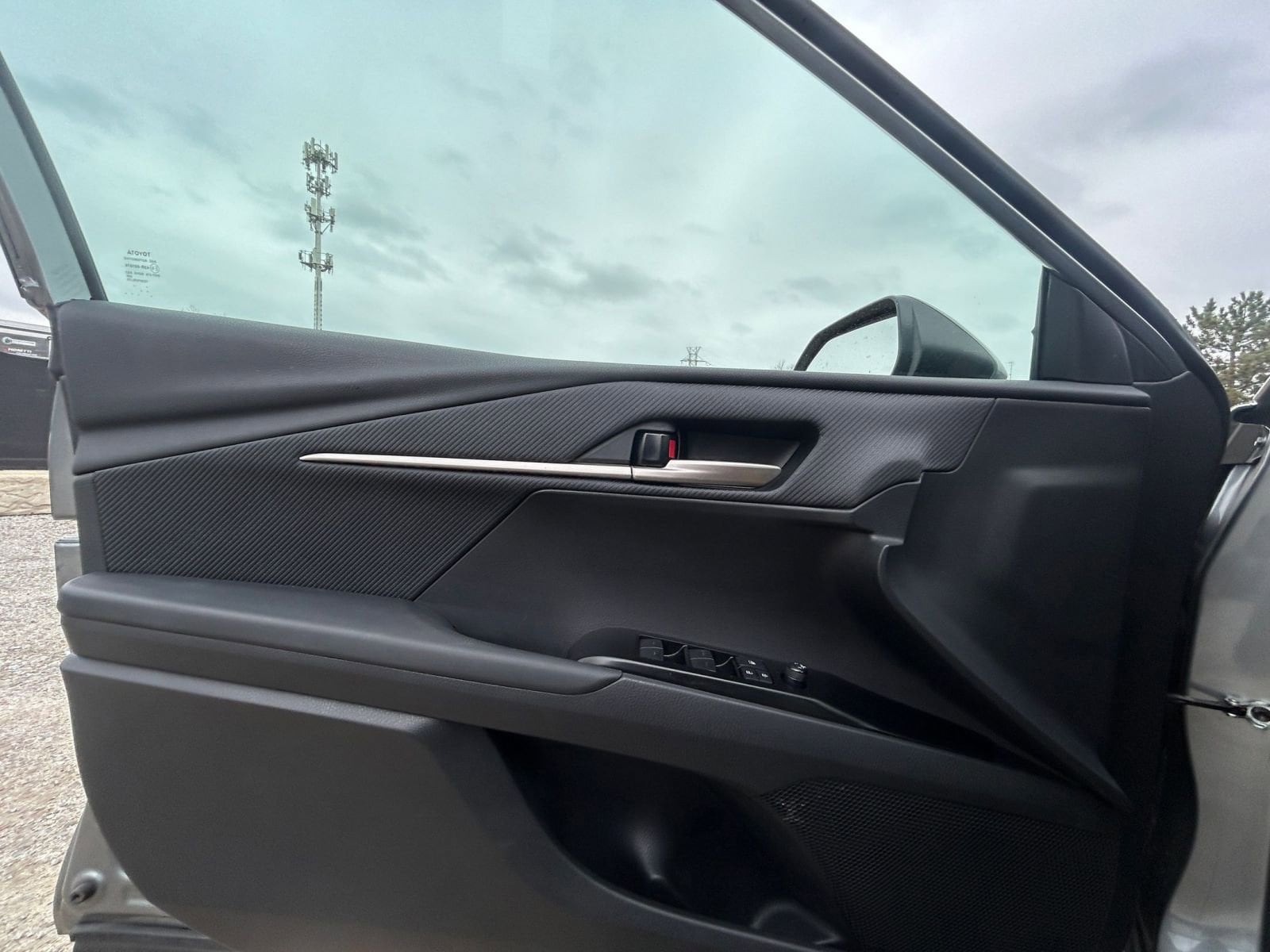 Thumbnail: 2025 Toyota Camry - 18