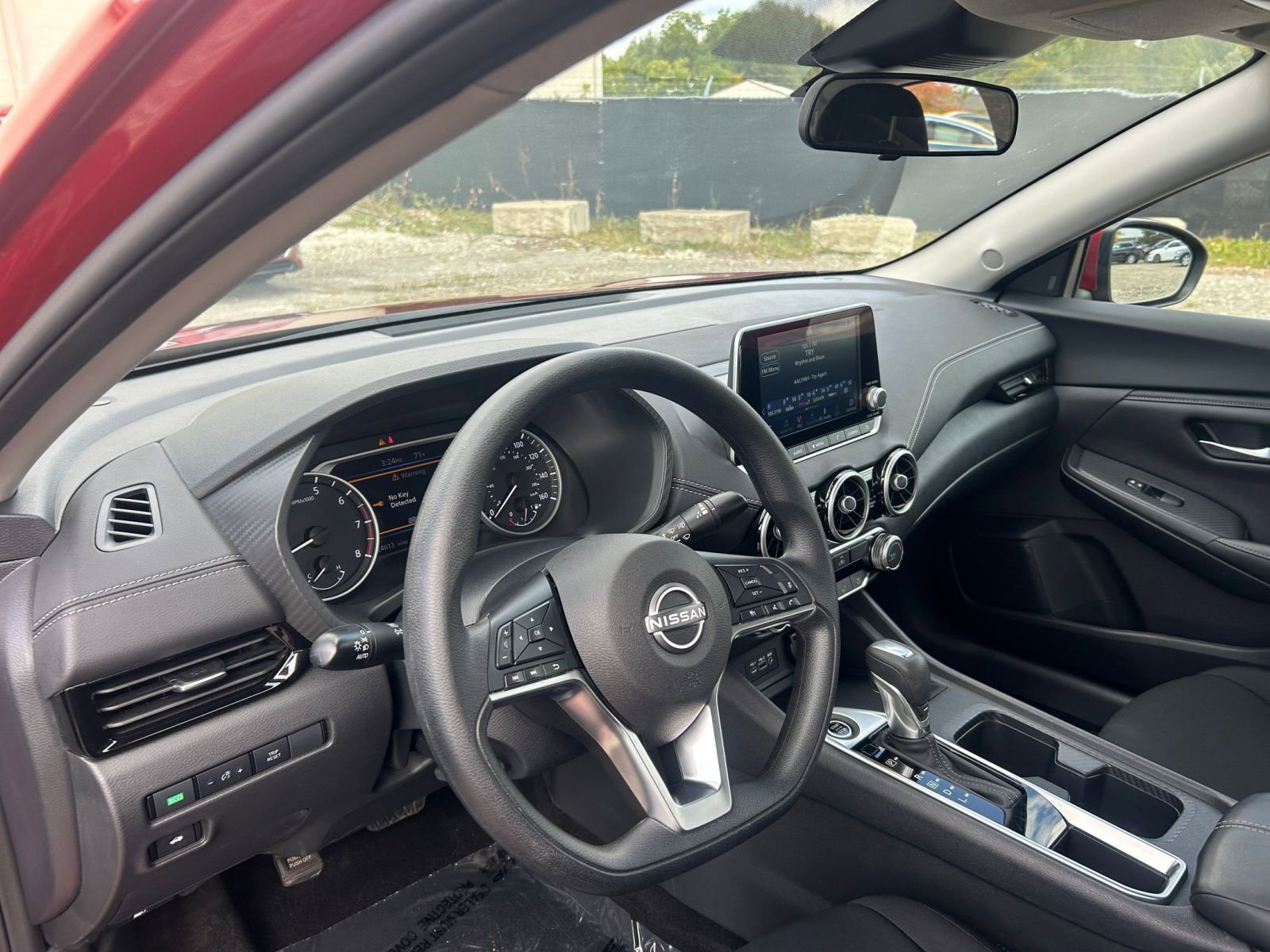 Thumbnail: 2024 Nissan Sentra - 32