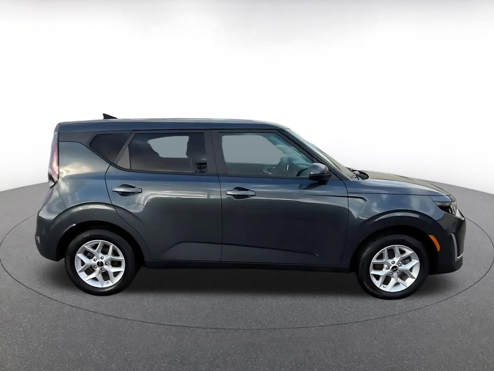 Thumbnail: 2025 Kia Soul - 16