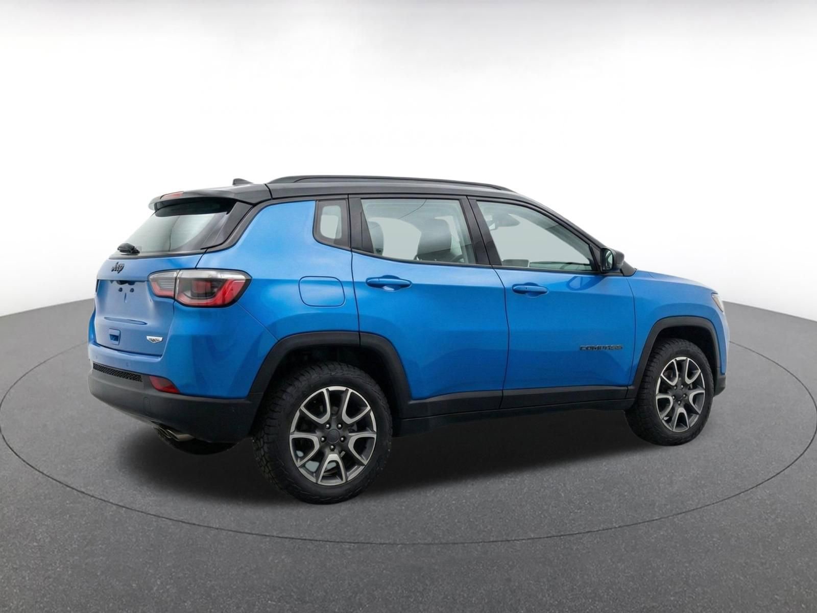 Thumbnail: 2025 Jeep Compass - 9