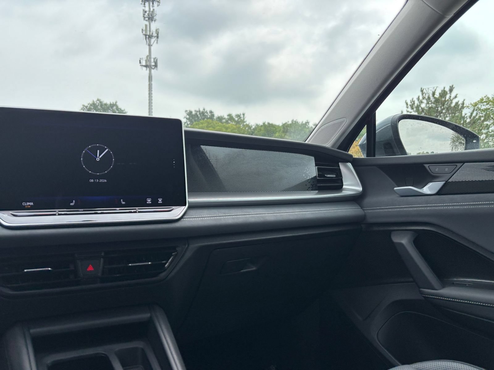 Thumbnail: 2026 Volkswagen Tiguan - 33