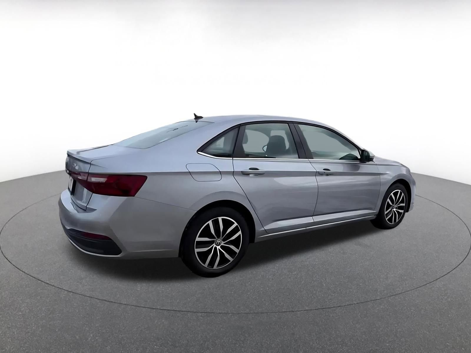 Thumbnail: 2025 Volkswagen Jetta - 15