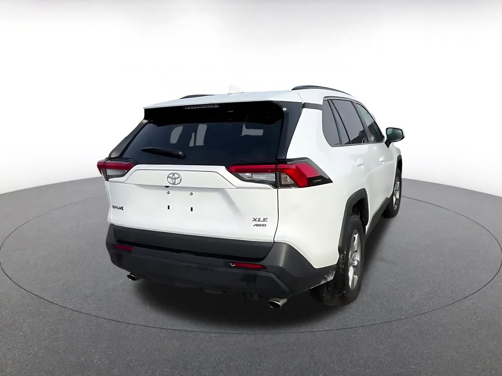 Thumbnail: 2025 Toyota RAV4 - 12