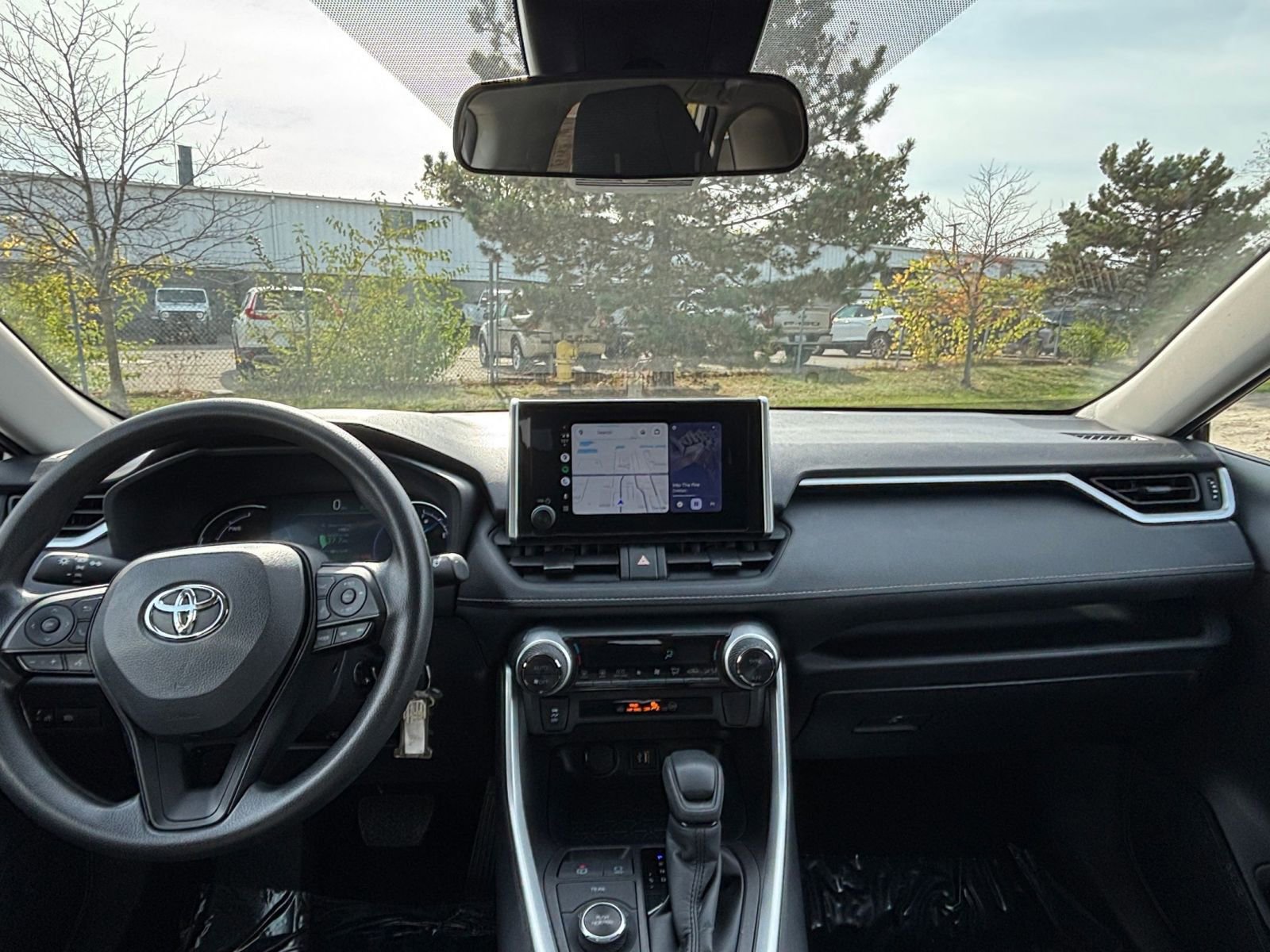 Thumbnail: 2025 Toyota RAV4 - 32