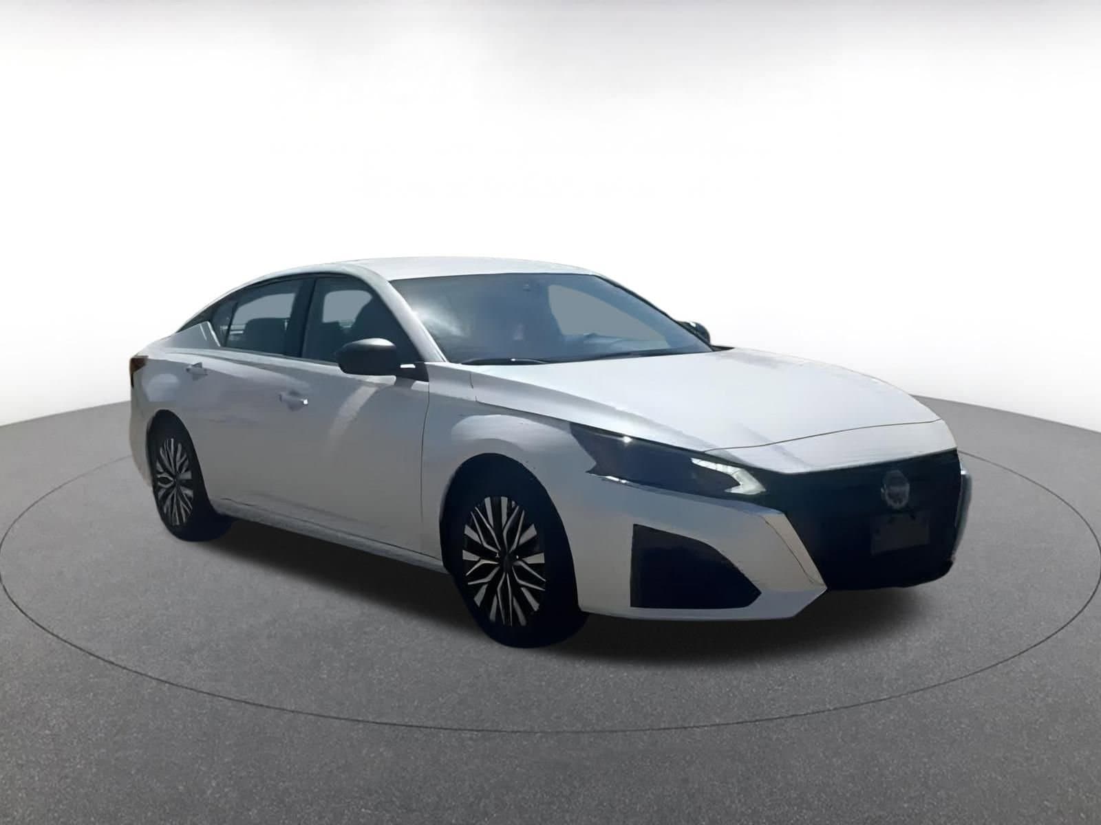 Thumbnail: 2024 Nissan Altima - 3
