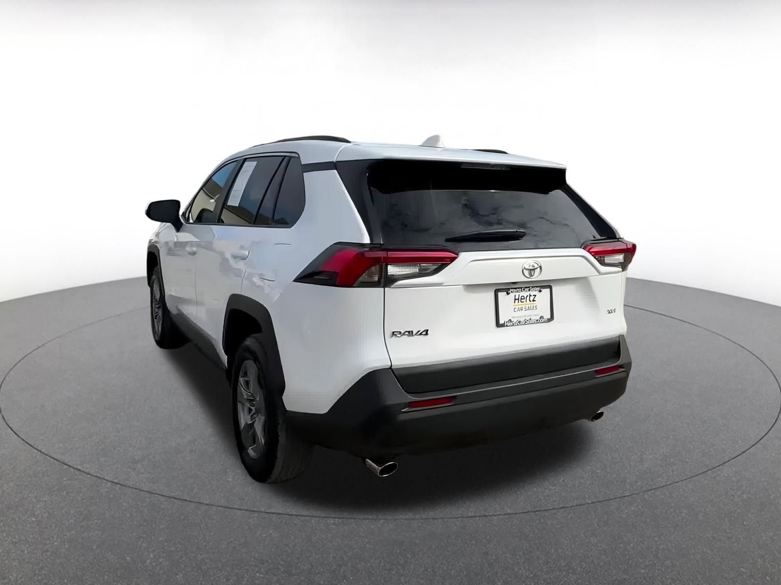 Thumbnail: 2025 Toyota RAV4 - 11