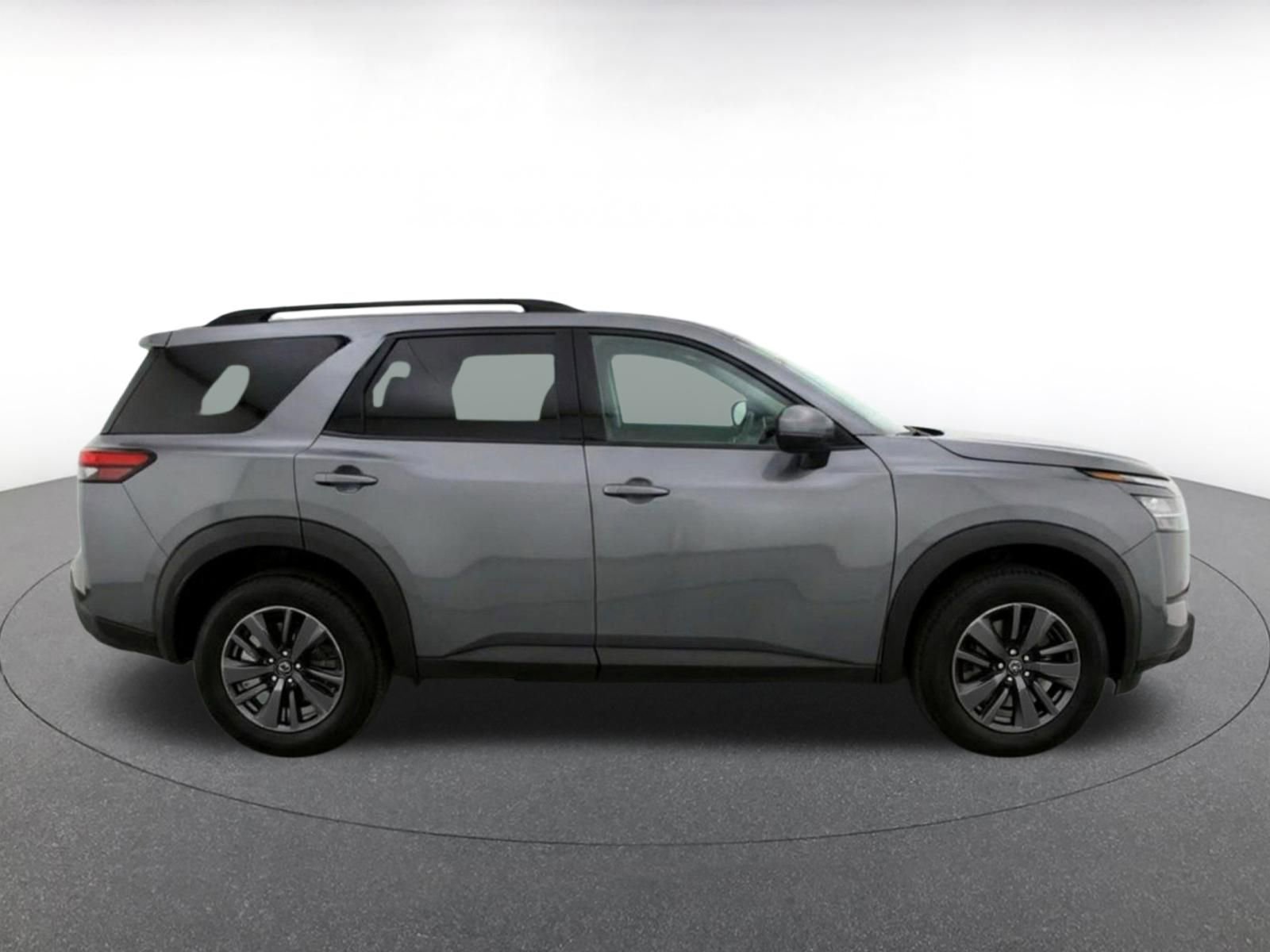 Thumbnail: 2025 Nissan Pathfinder - 10