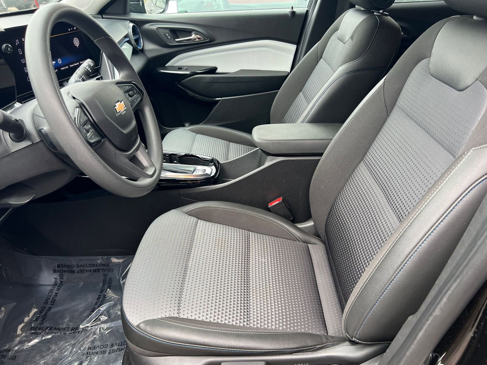 Thumbnail: 2025 Chevrolet Trax - 27