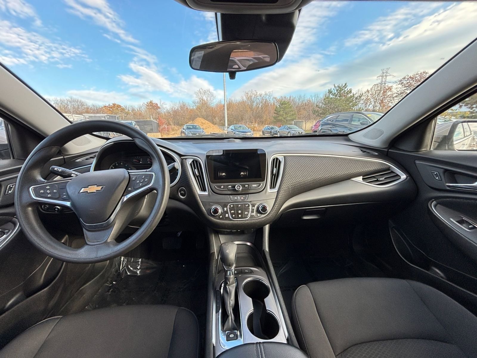 Thumbnail: 2024 Chevrolet Malibu - 32