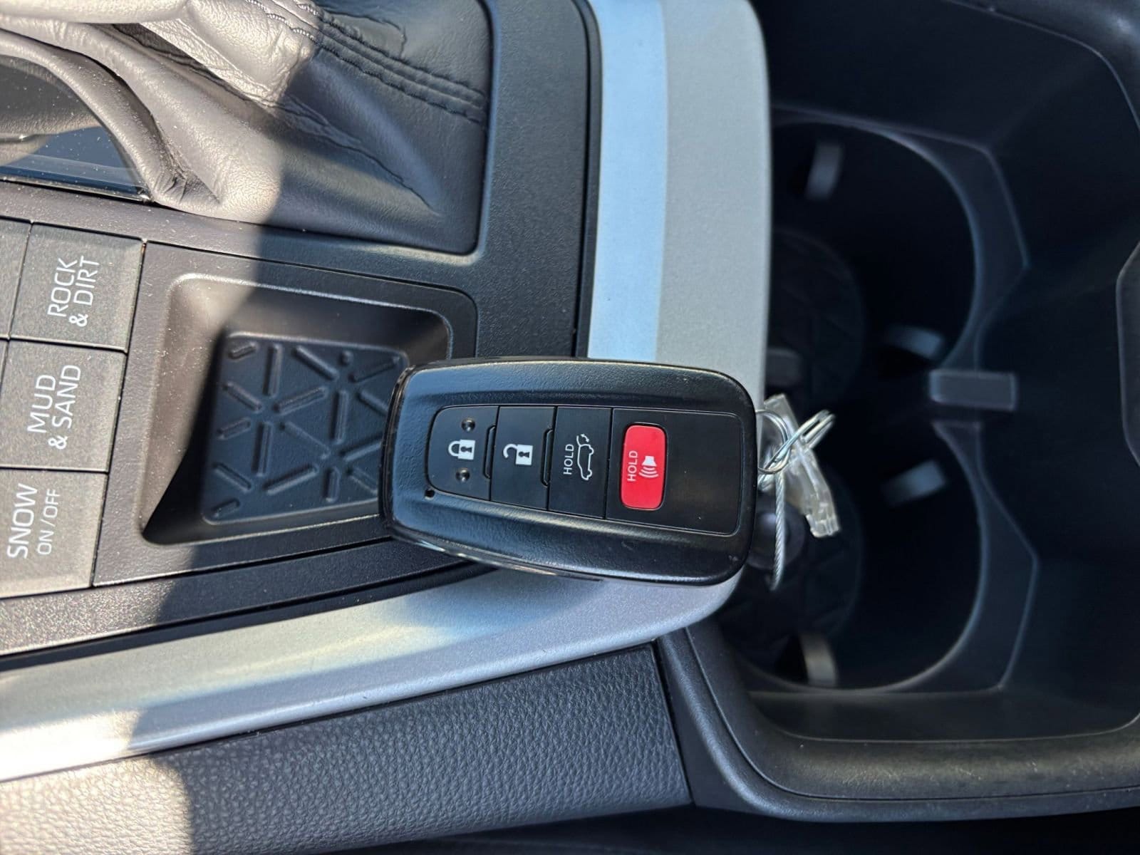 Thumbnail: 2025 Toyota RAV4 - 22