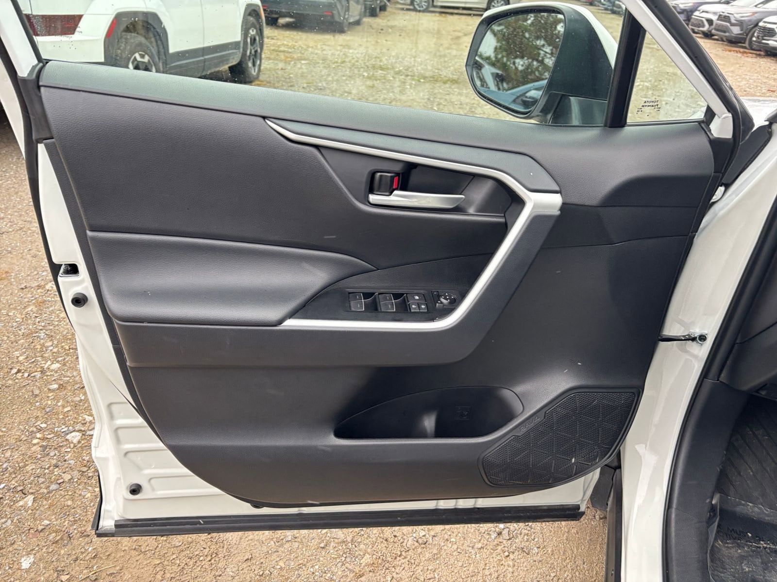 Thumbnail: 2025 Toyota RAV4 - 20