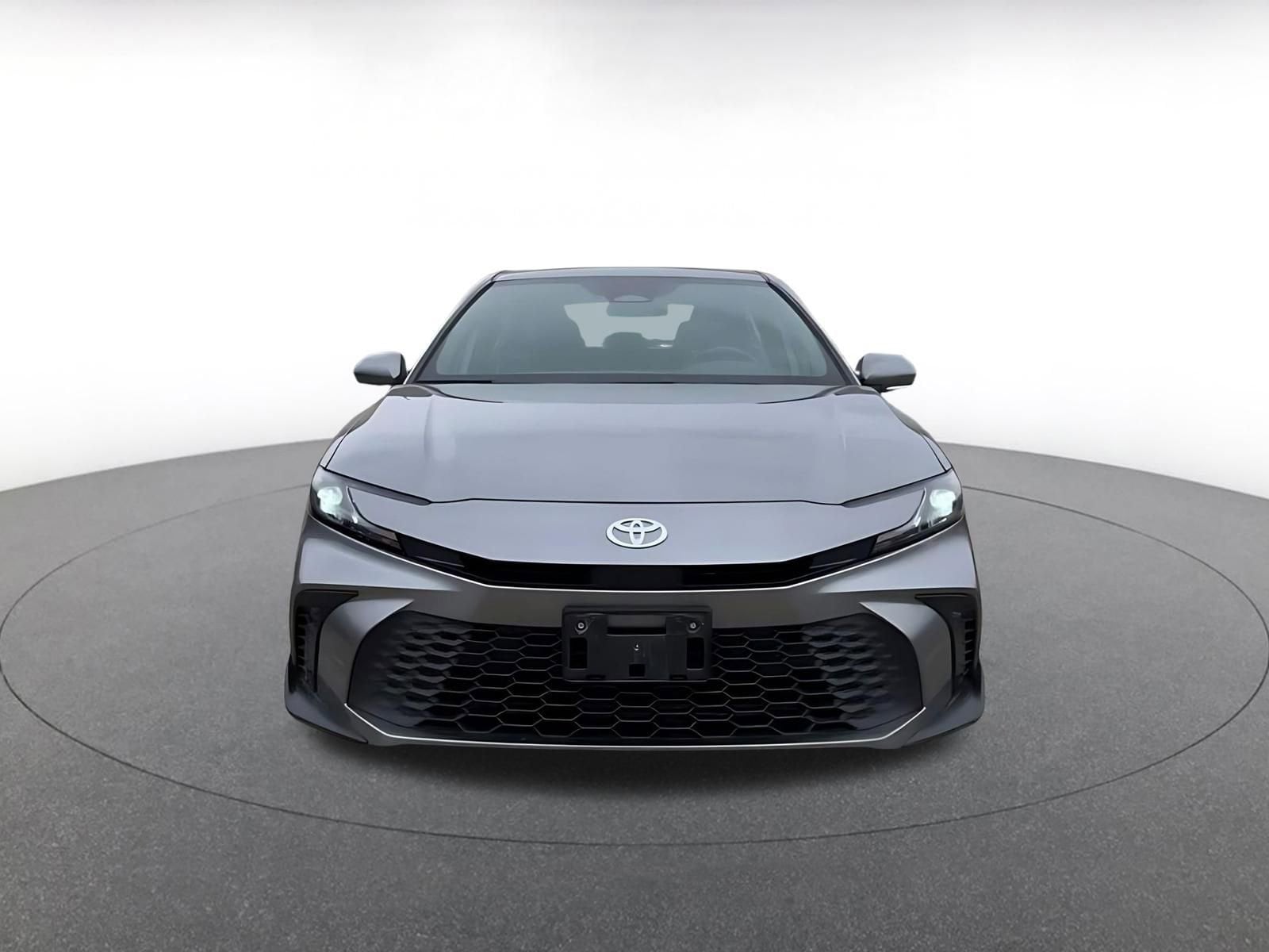 Thumbnail: 2025 Toyota Camry - 4