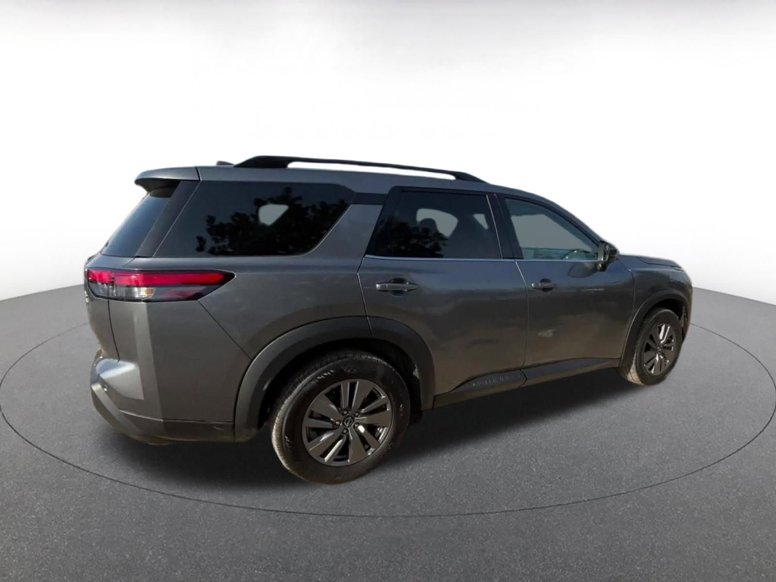 Thumbnail: 2025 Nissan Pathfinder - 15