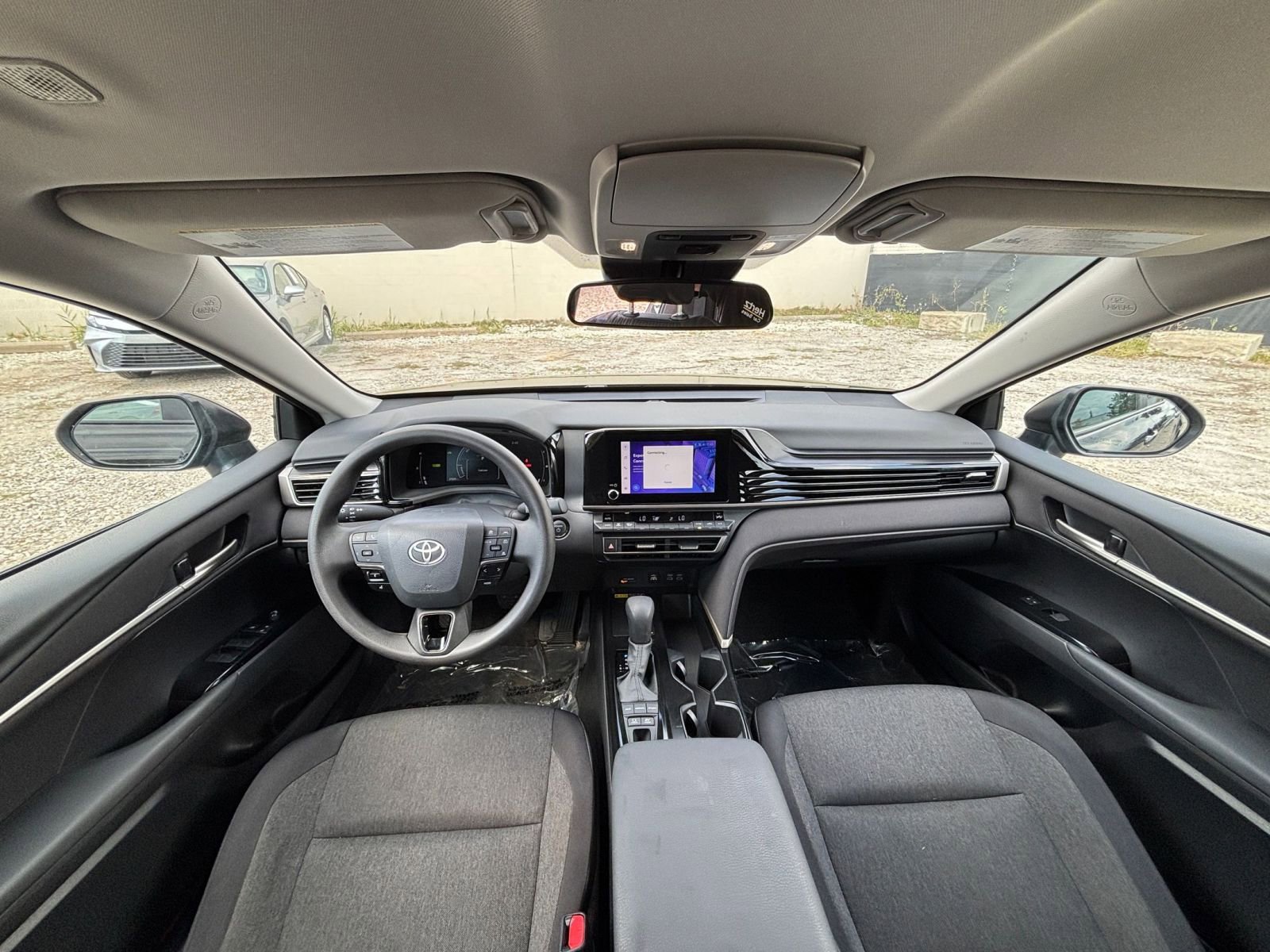 Thumbnail: 2025 Toyota Camry - 32