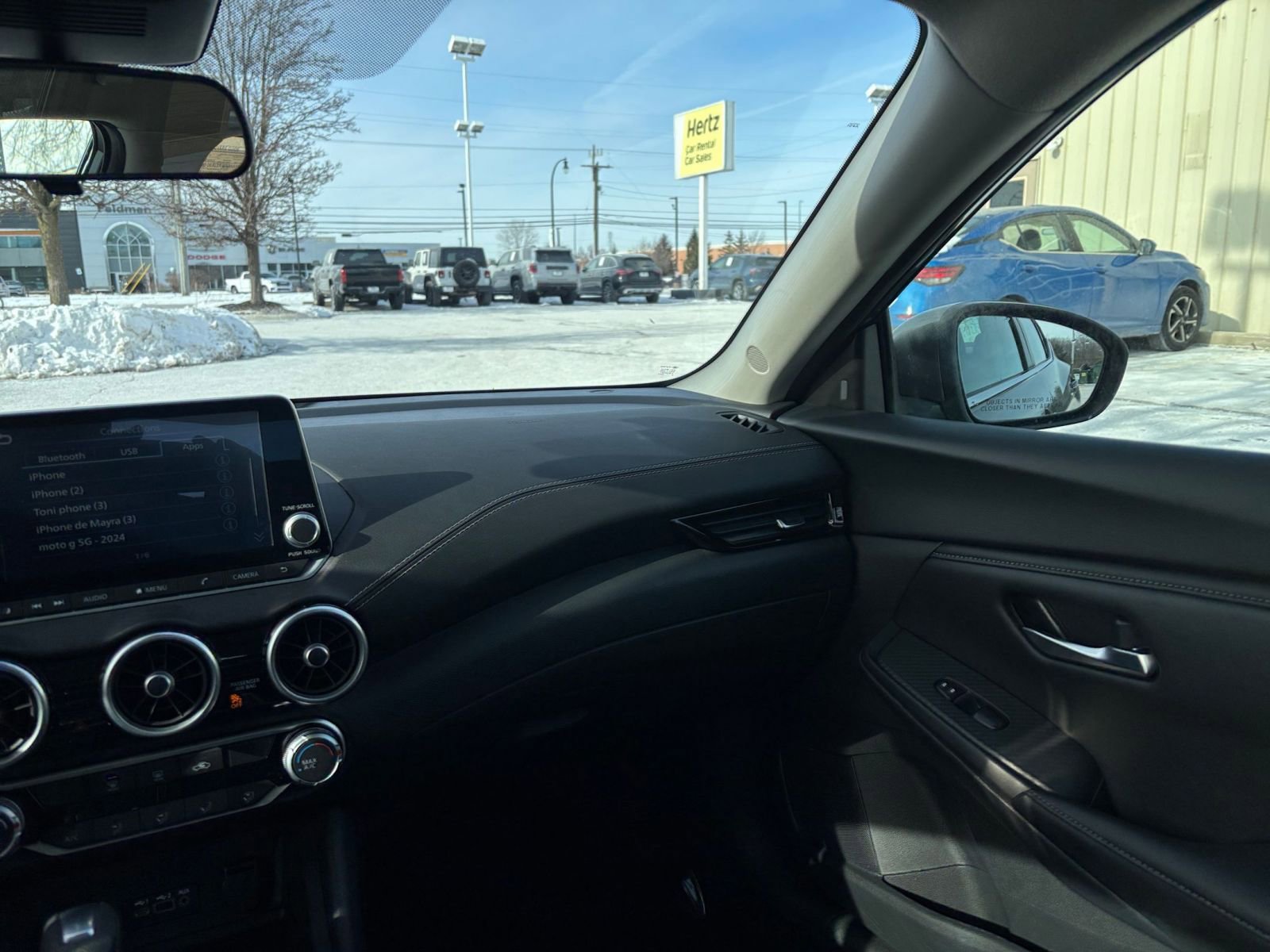 Thumbnail: 2025 Nissan Sentra - 33