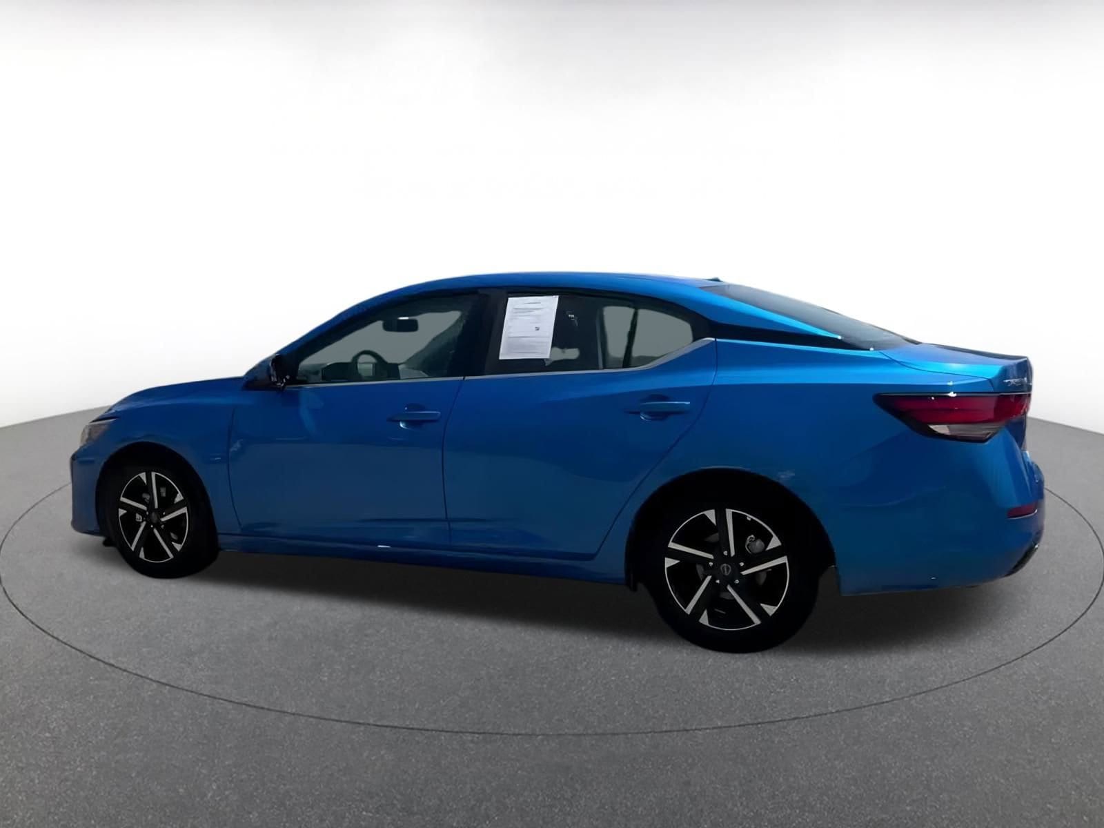 Thumbnail: 2024 Nissan Sentra - 10