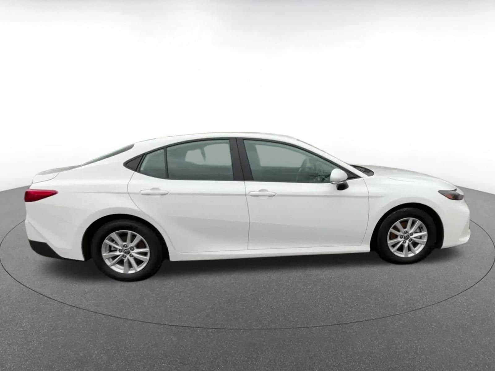 Thumbnail: 2025 Toyota Camry - 16