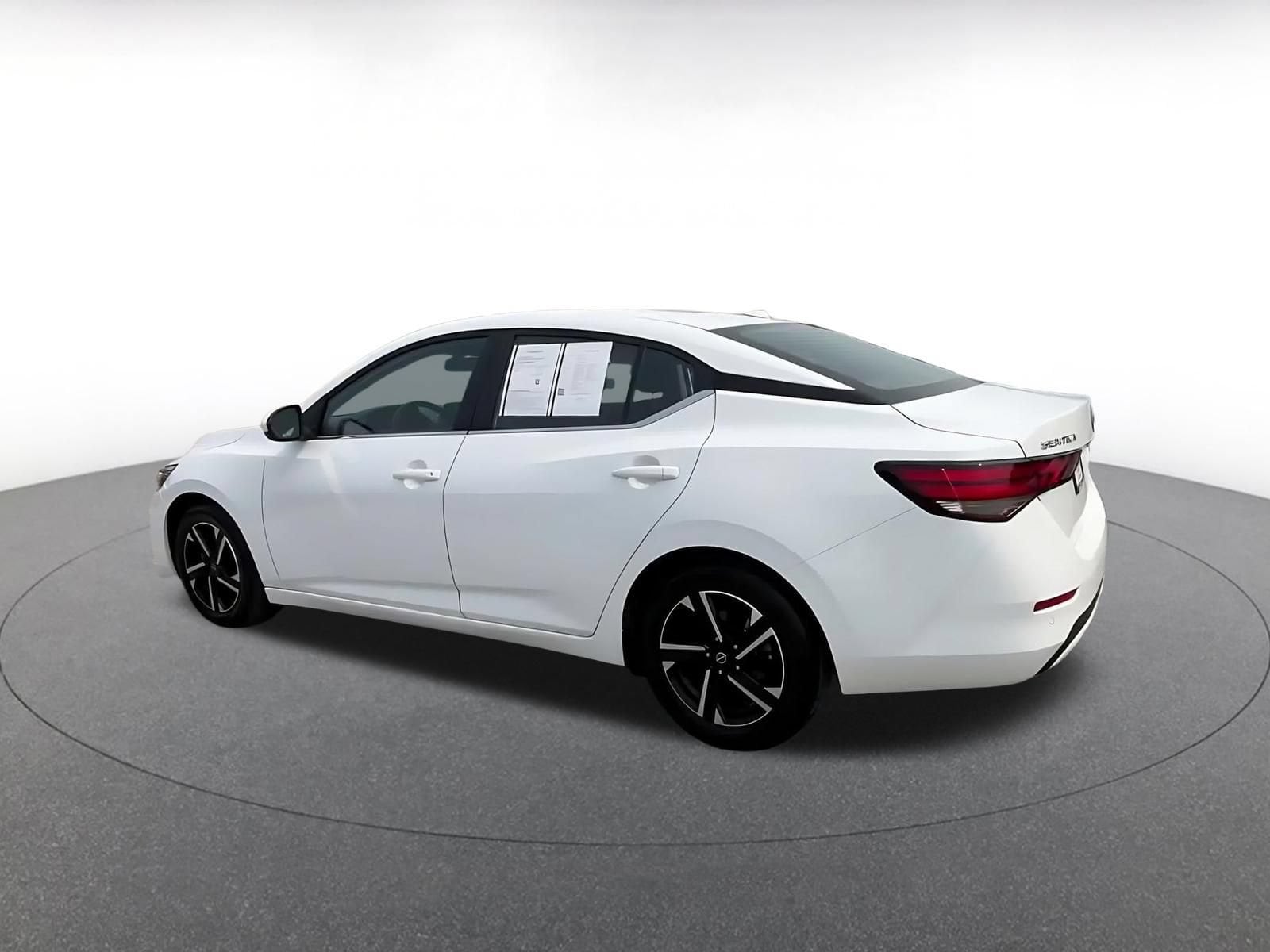 Thumbnail: 2025 Nissan Sentra - 10