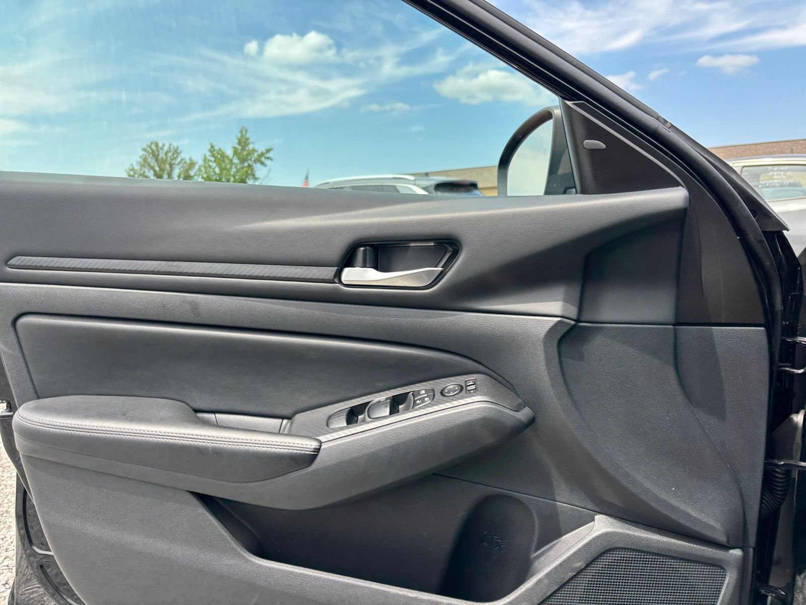 Thumbnail: 2025 Nissan Altima - 18