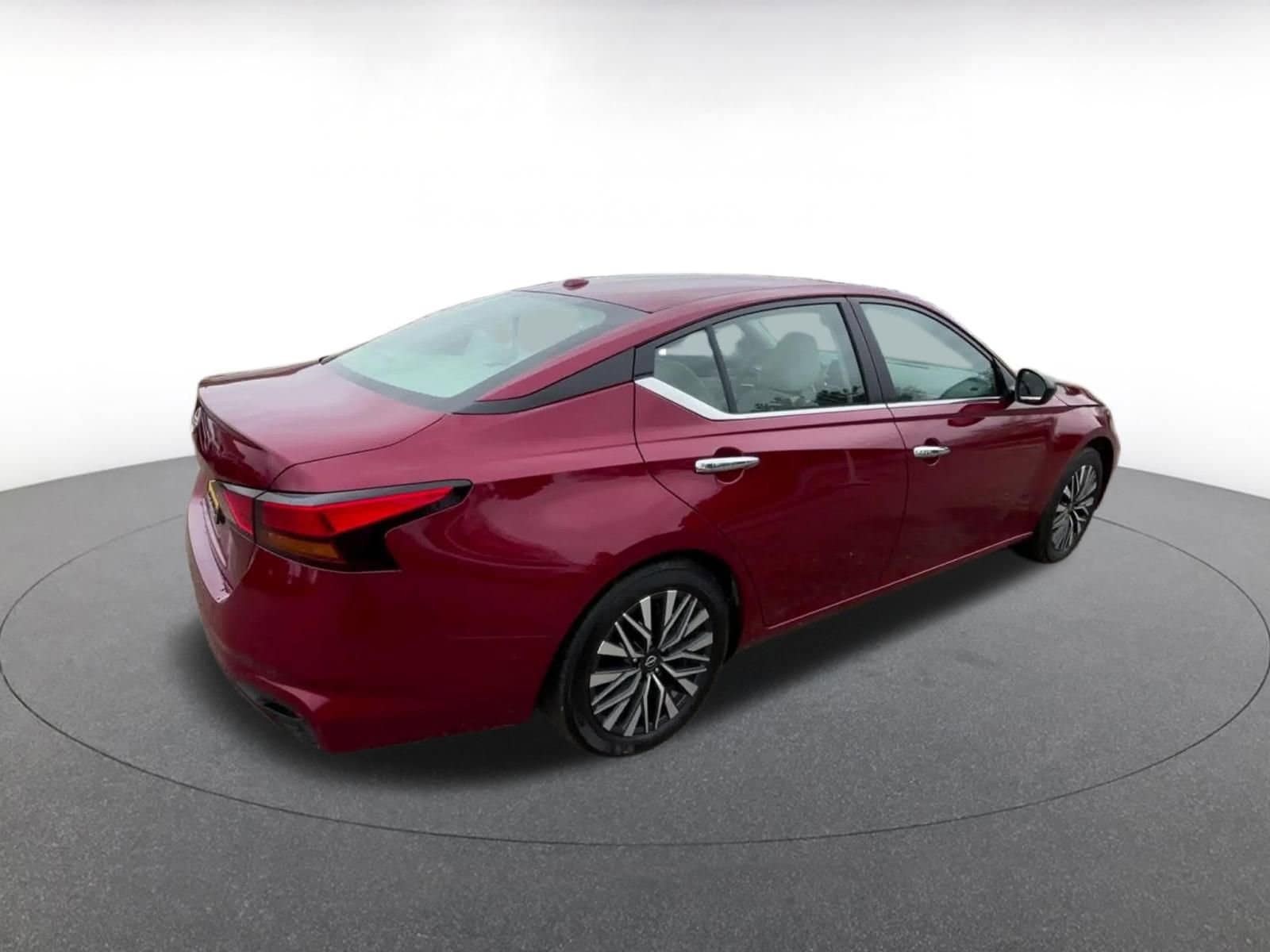 Thumbnail: 2025 Nissan Altima - 14