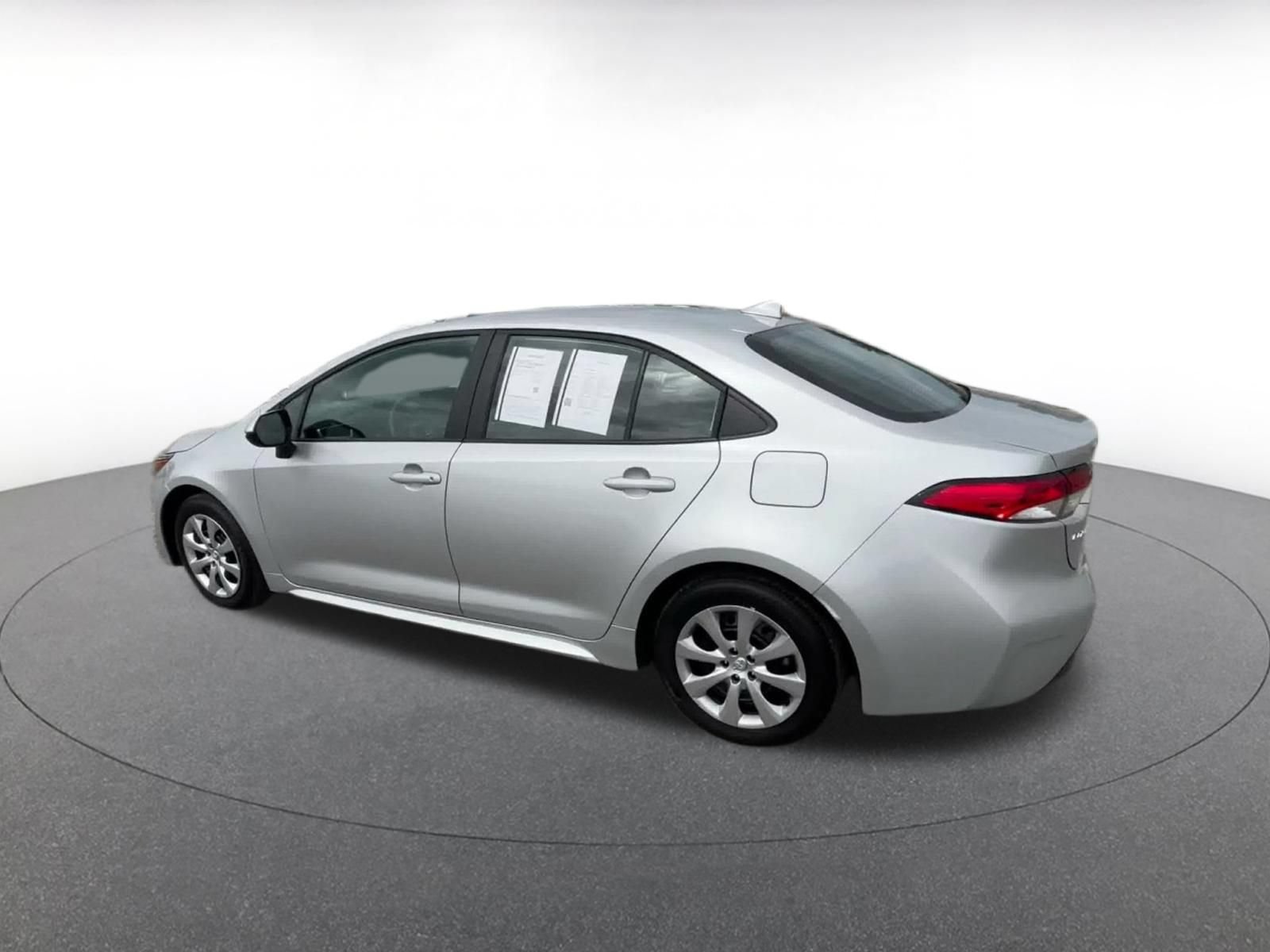 Thumbnail: 2025 Toyota Corolla - 8