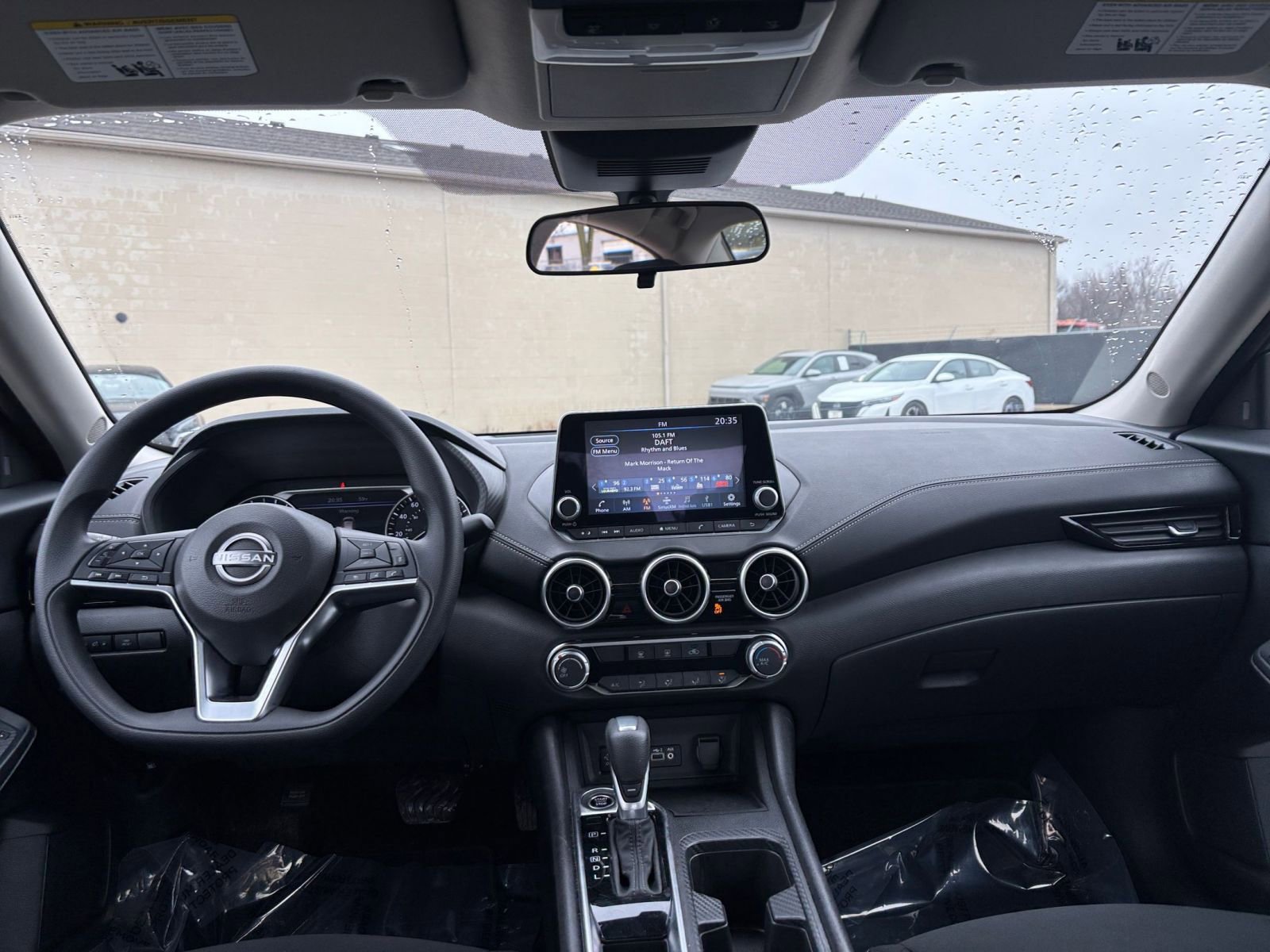 Thumbnail: 2025 Nissan Sentra - 31