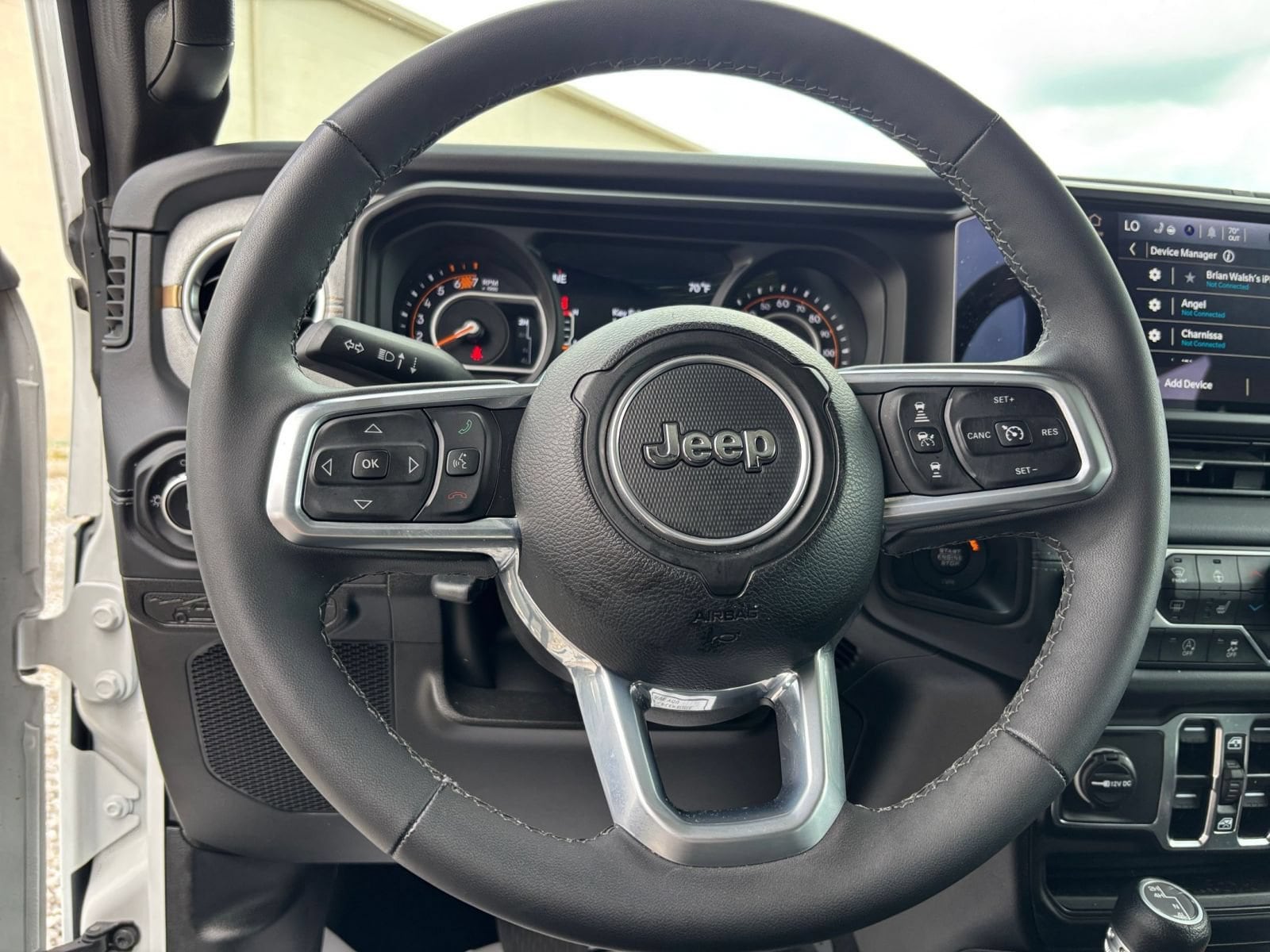 Thumbnail: 2025 Jeep Wrangler - 28