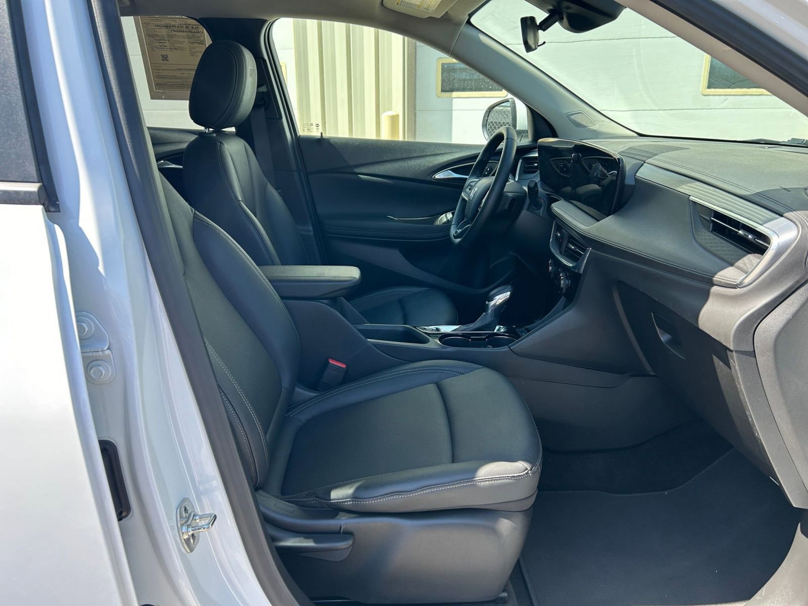 2024 Buick Encore GX Sport Touring 29