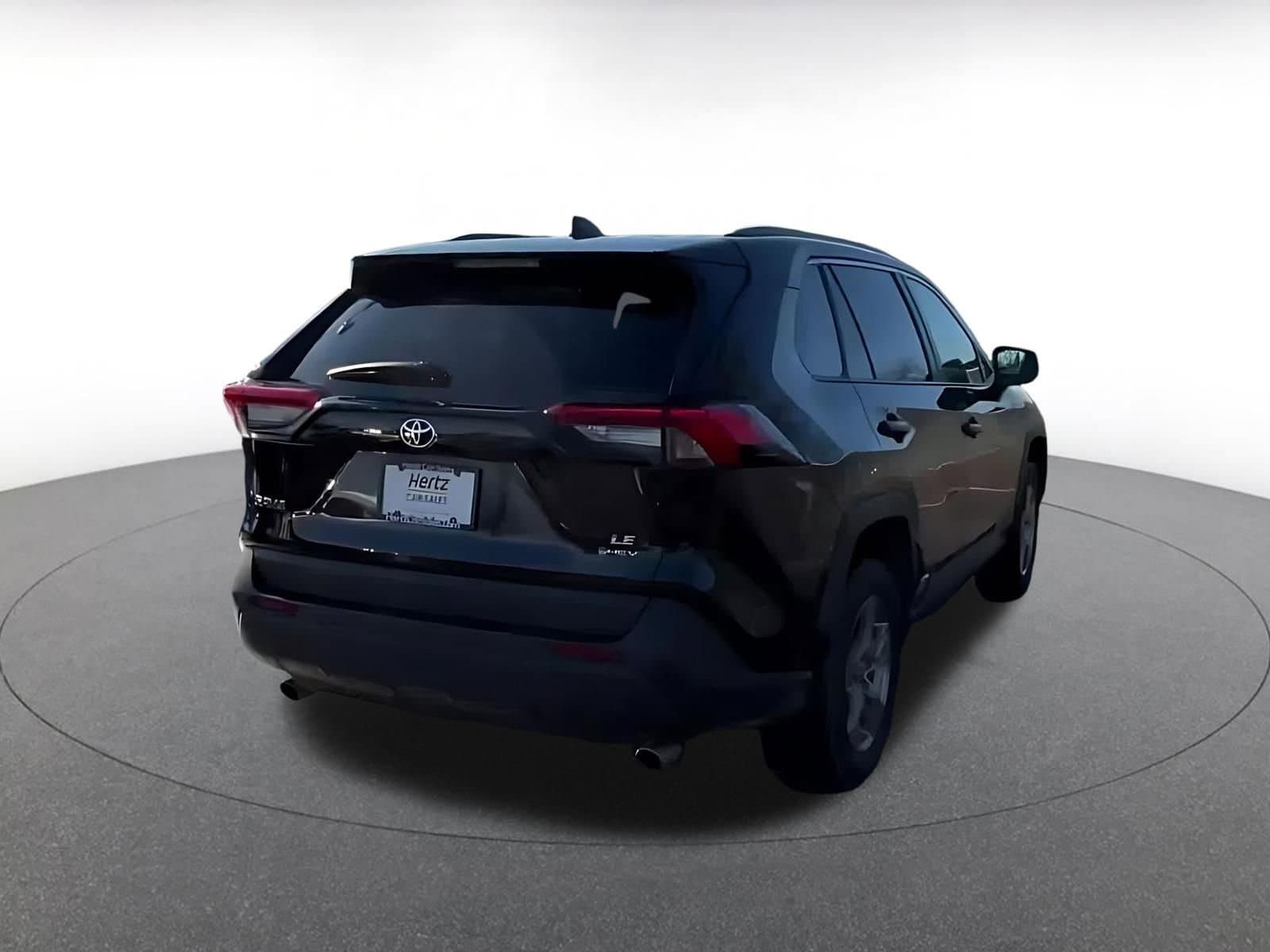 Thumbnail: 2025 Toyota RAV4 - 15