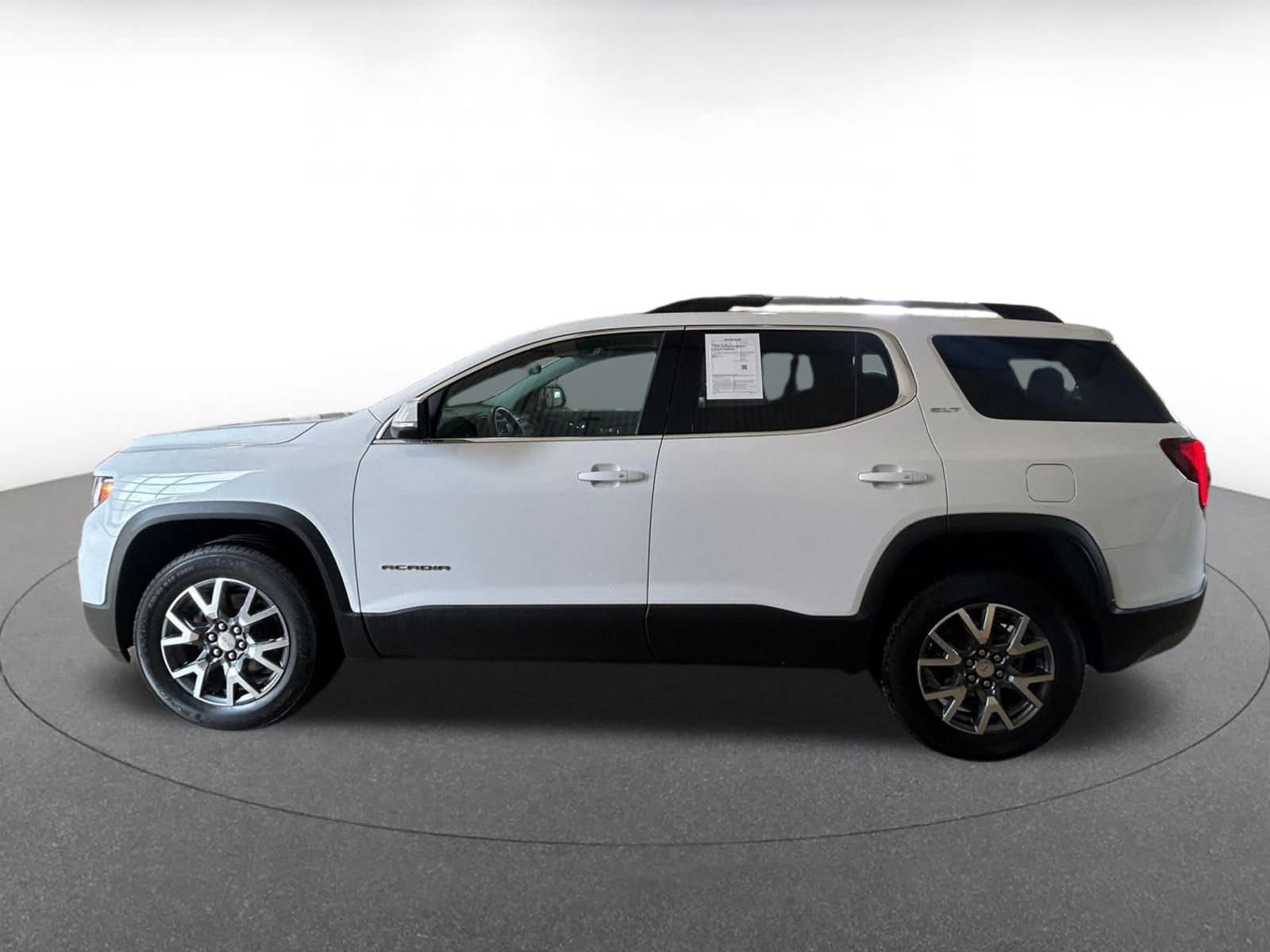 2023 GMC Acadia SLT 11