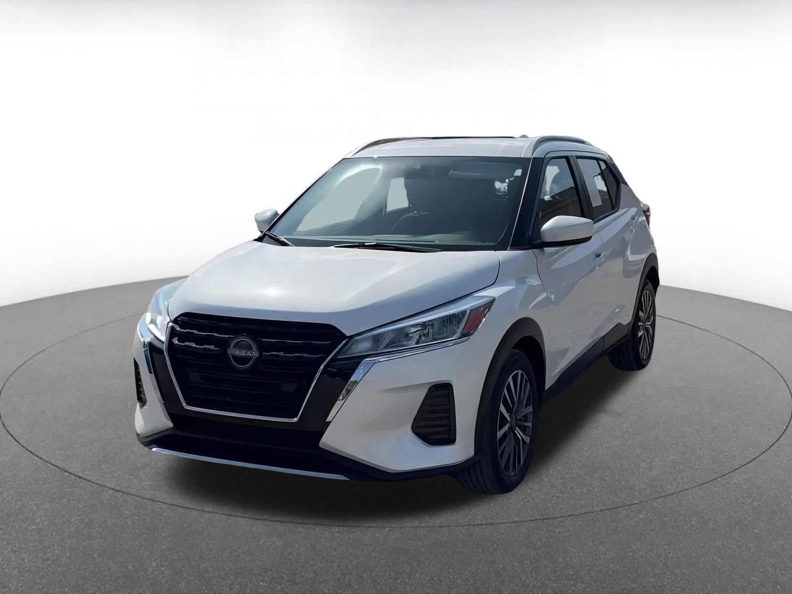 Thumbnail: 2024 Nissan Kicks - 7