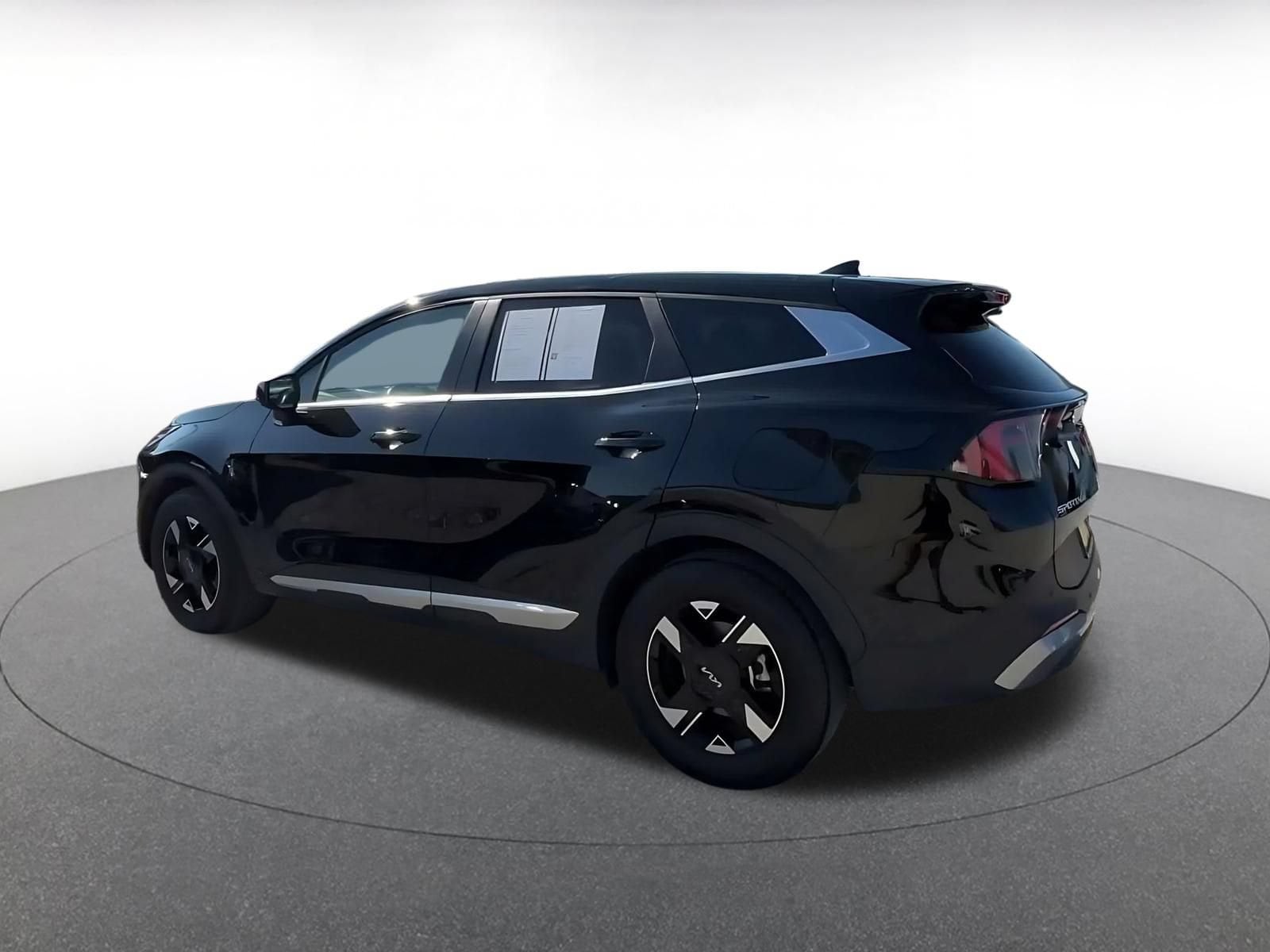 Thumbnail: 2026 Kia Sportage - 9