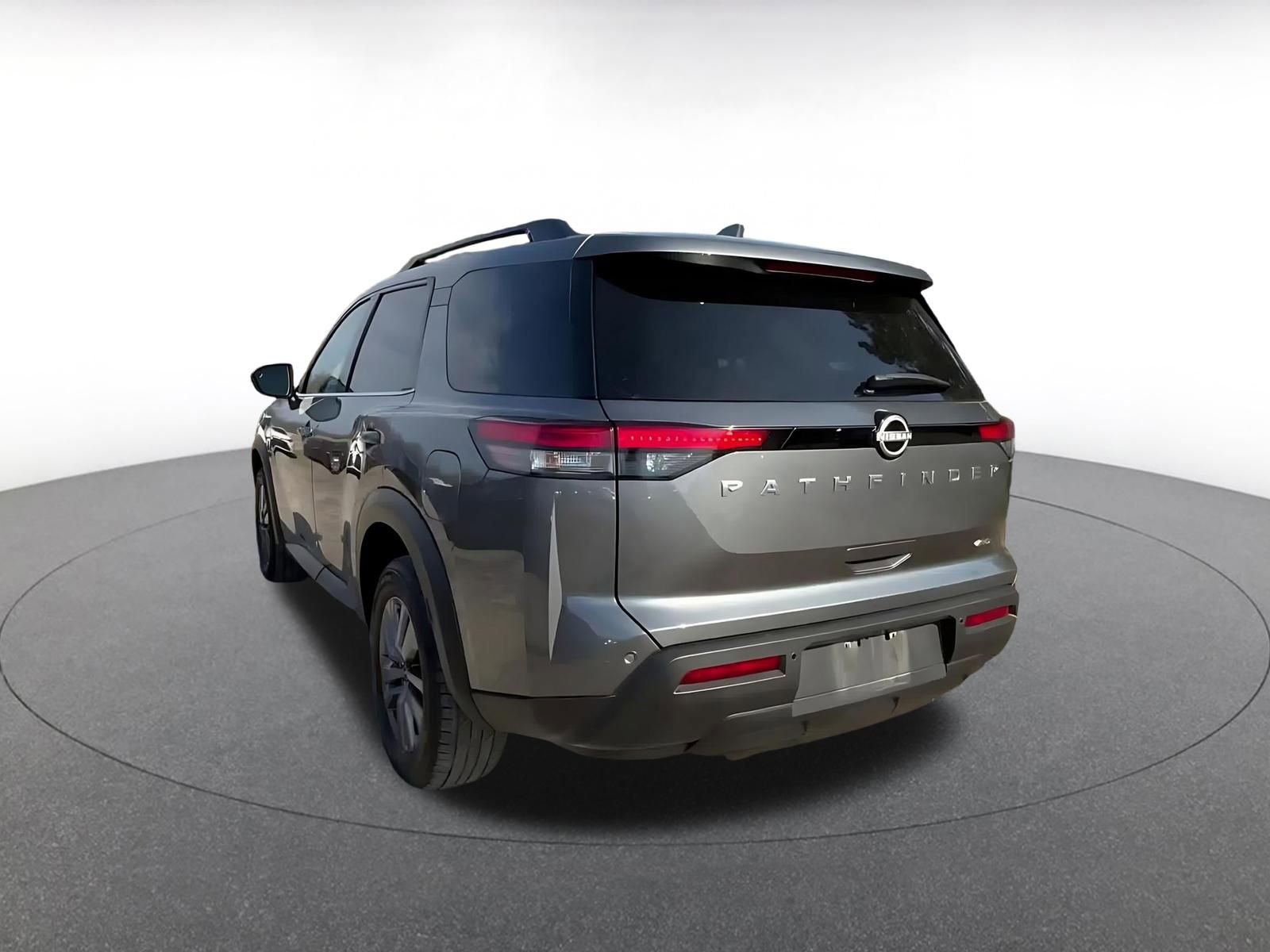 Thumbnail: 2025 Nissan Pathfinder - 11