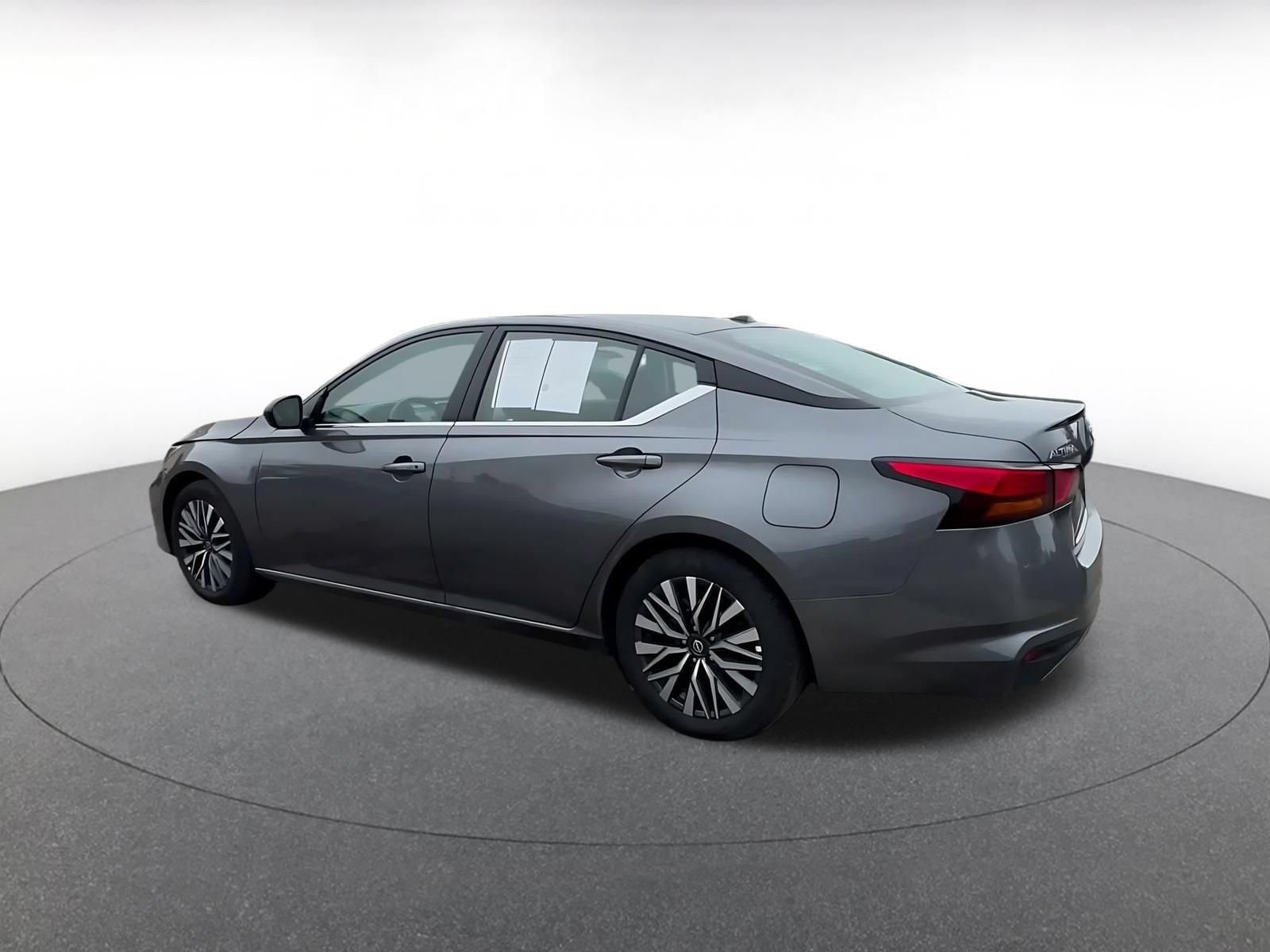 Thumbnail: 2026 Nissan Altima - 9