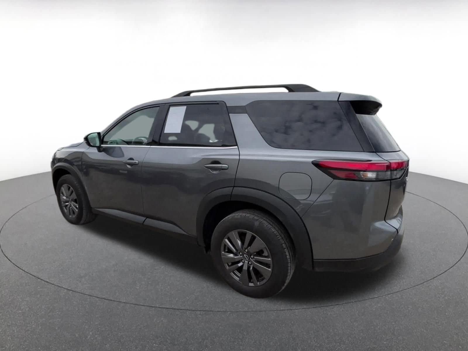 Thumbnail: 2025 Nissan Pathfinder - 10