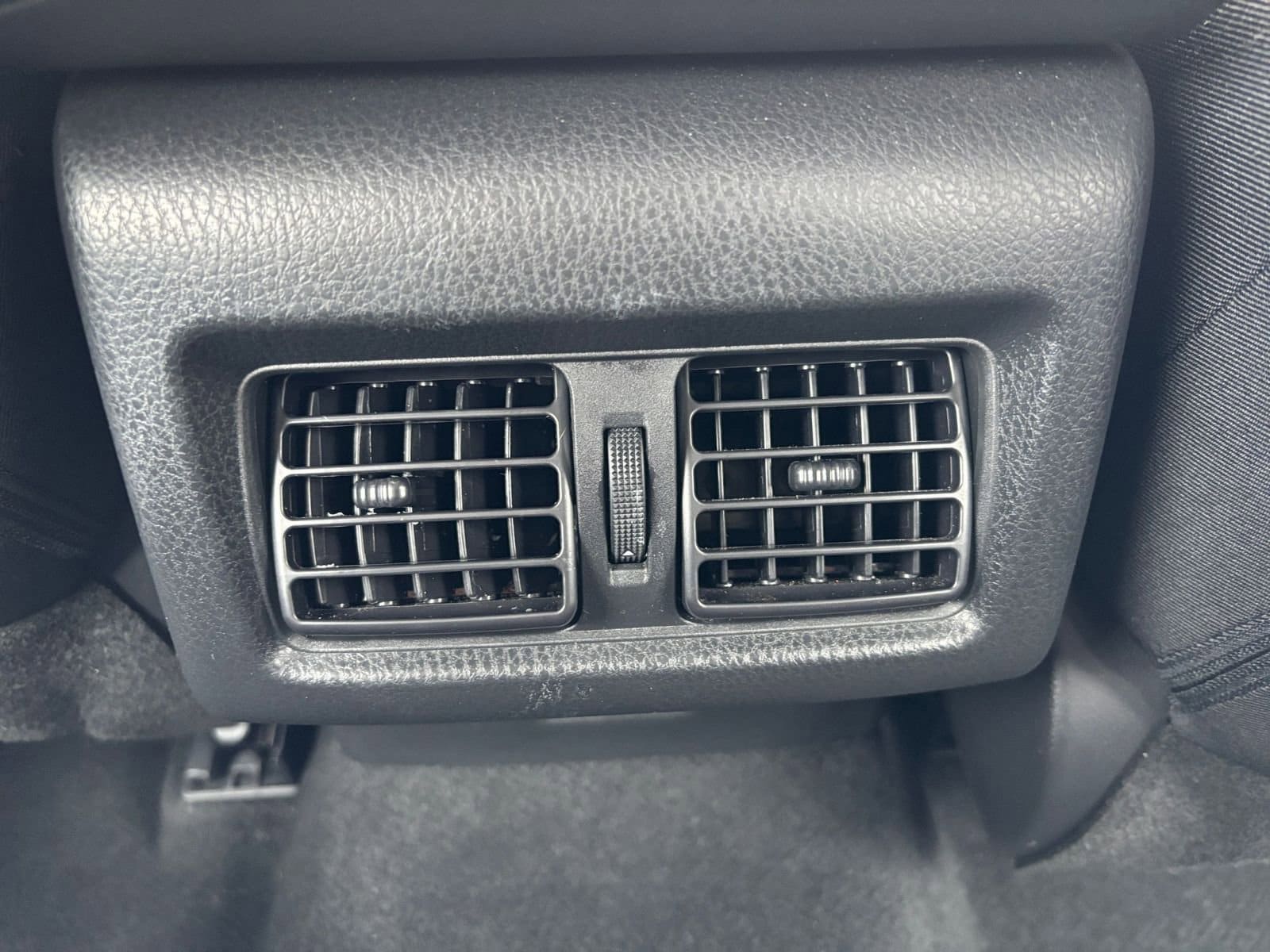 Thumbnail: 2025 Toyota Camry - 23