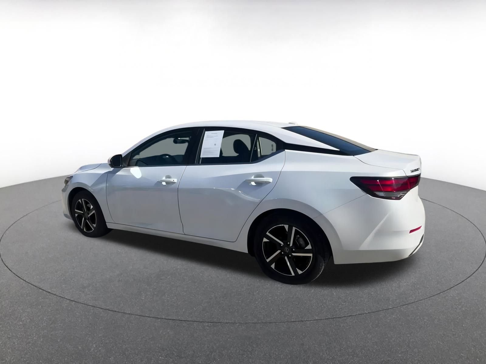 Thumbnail: 2024 Nissan Sentra - 10