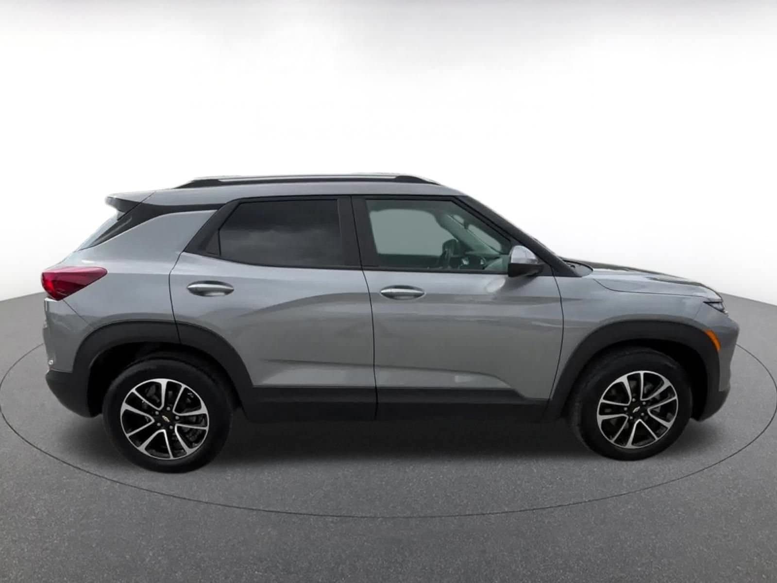 Thumbnail: 2025 Chevrolet TrailBlazer - 16