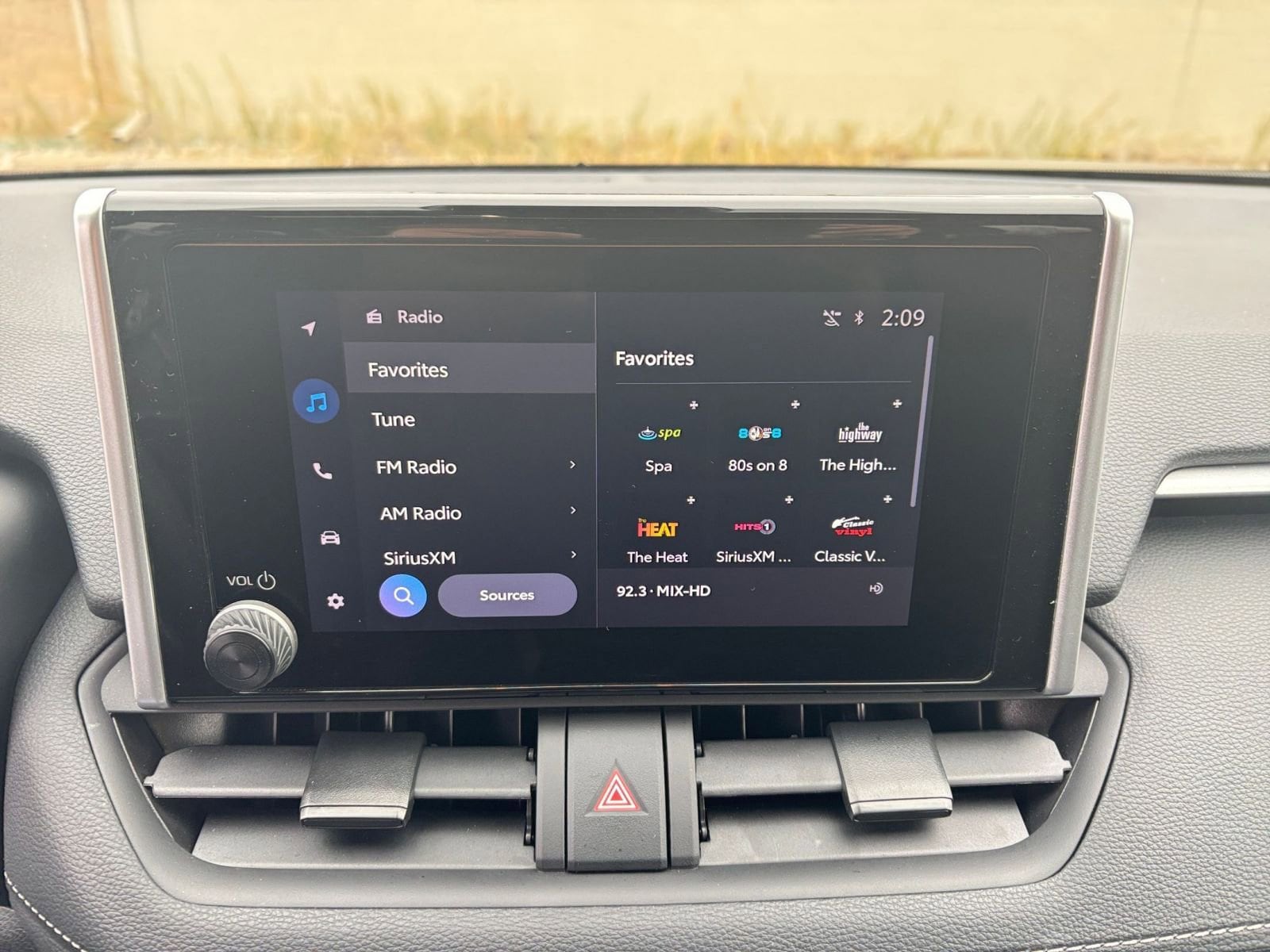 Thumbnail: 2025 Toyota RAV4 - 21