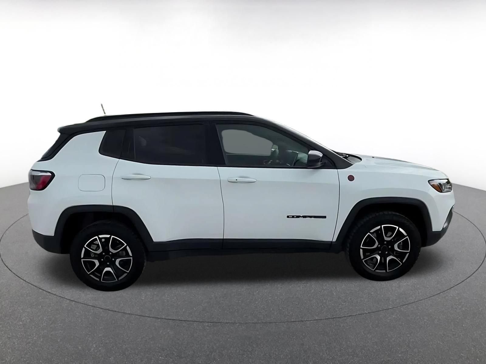 Thumbnail: 2025 Jeep Compass - 13