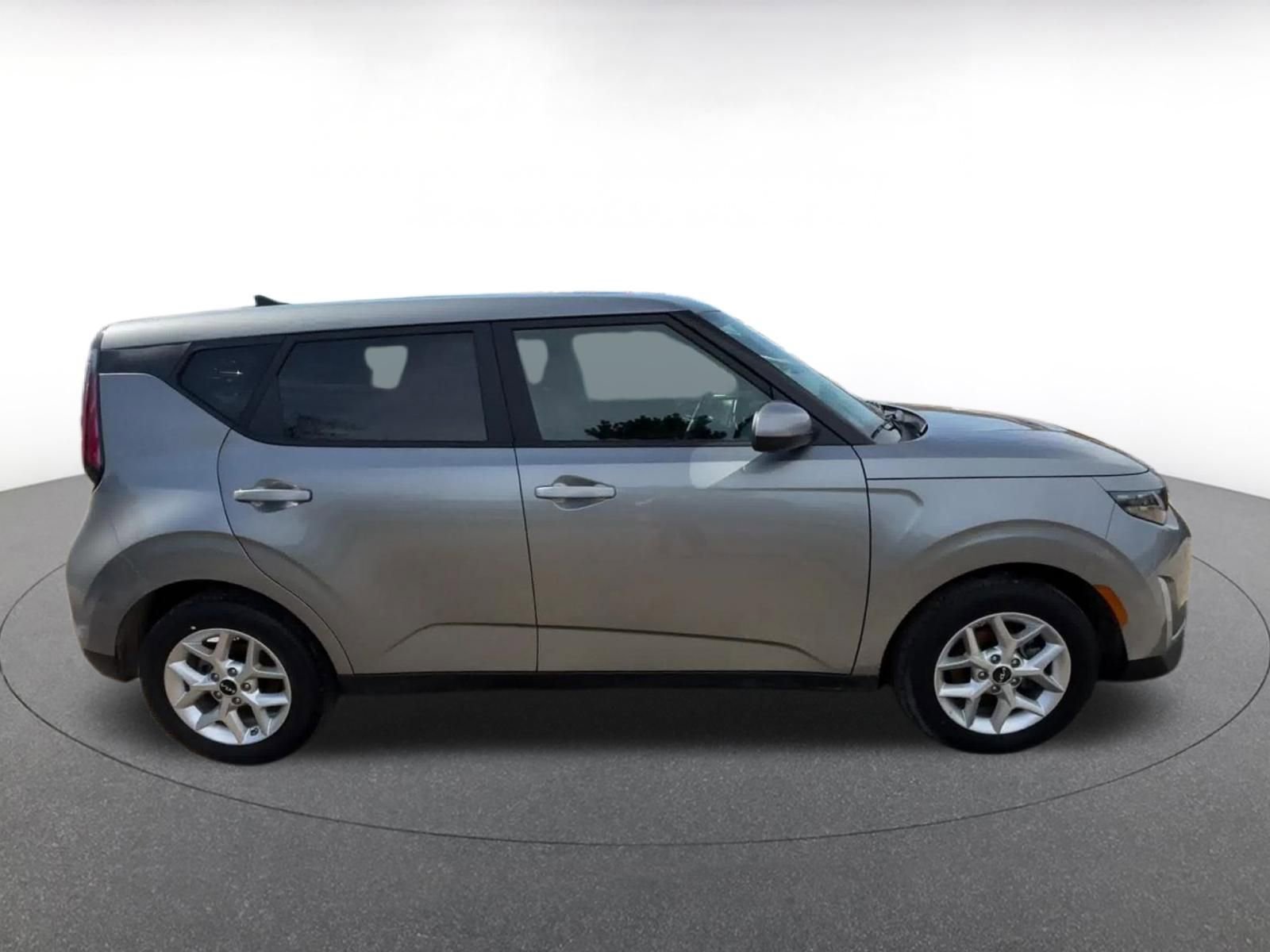 Thumbnail: 2025 Kia Soul - 16
