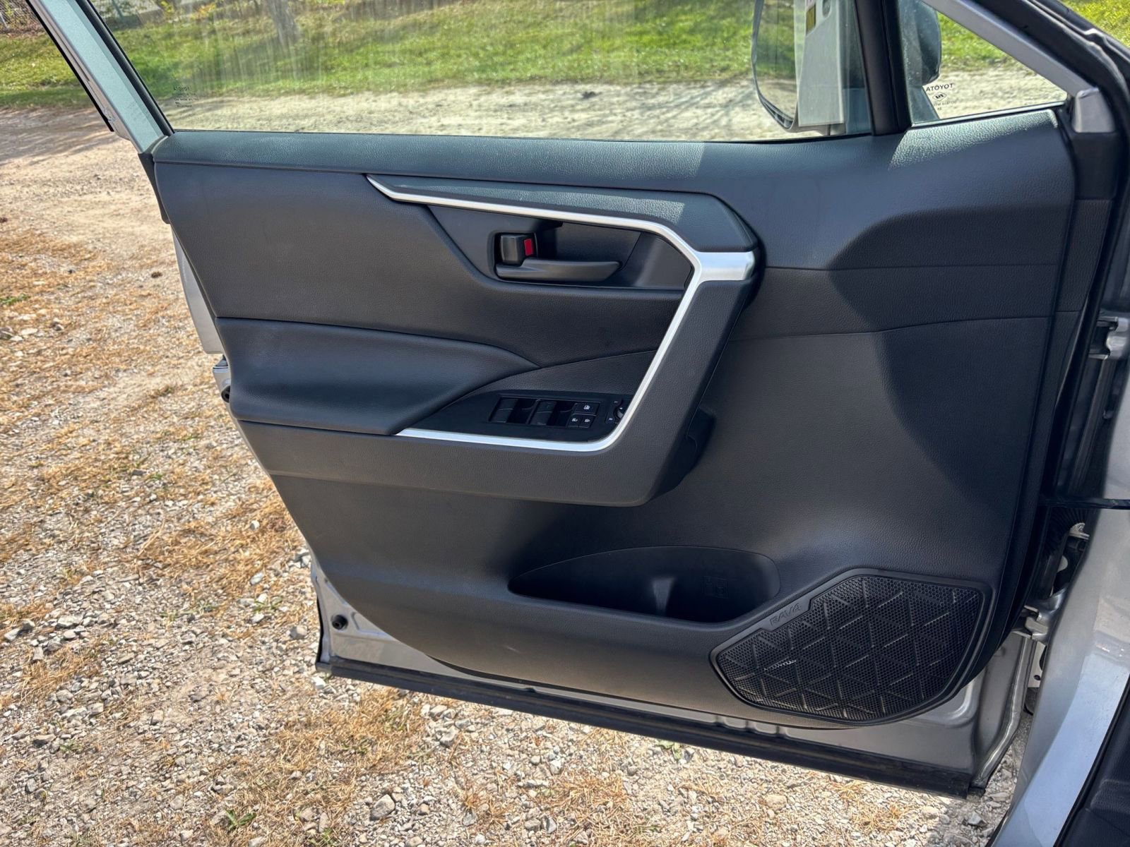 Thumbnail: 2025 Toyota RAV4 - 20