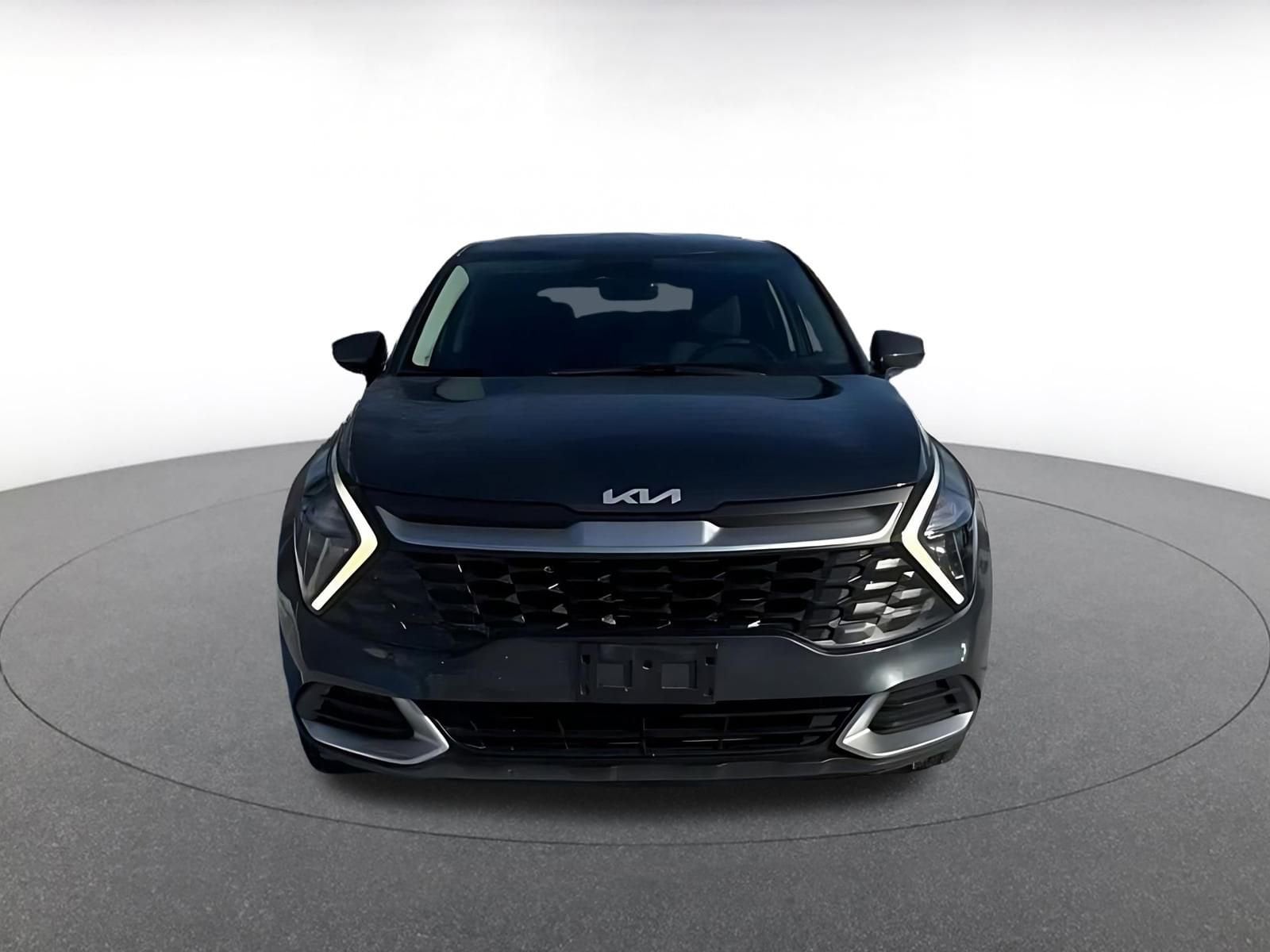 Thumbnail: 2023 Kia Sportage - 3