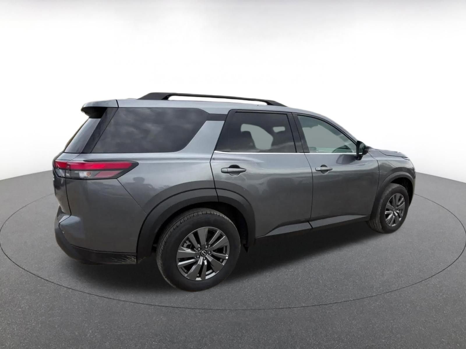 Thumbnail: 2025 Nissan Pathfinder - 15
