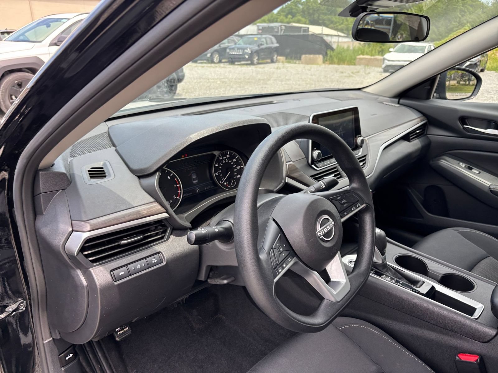 Thumbnail: 2025 Nissan Altima - 33