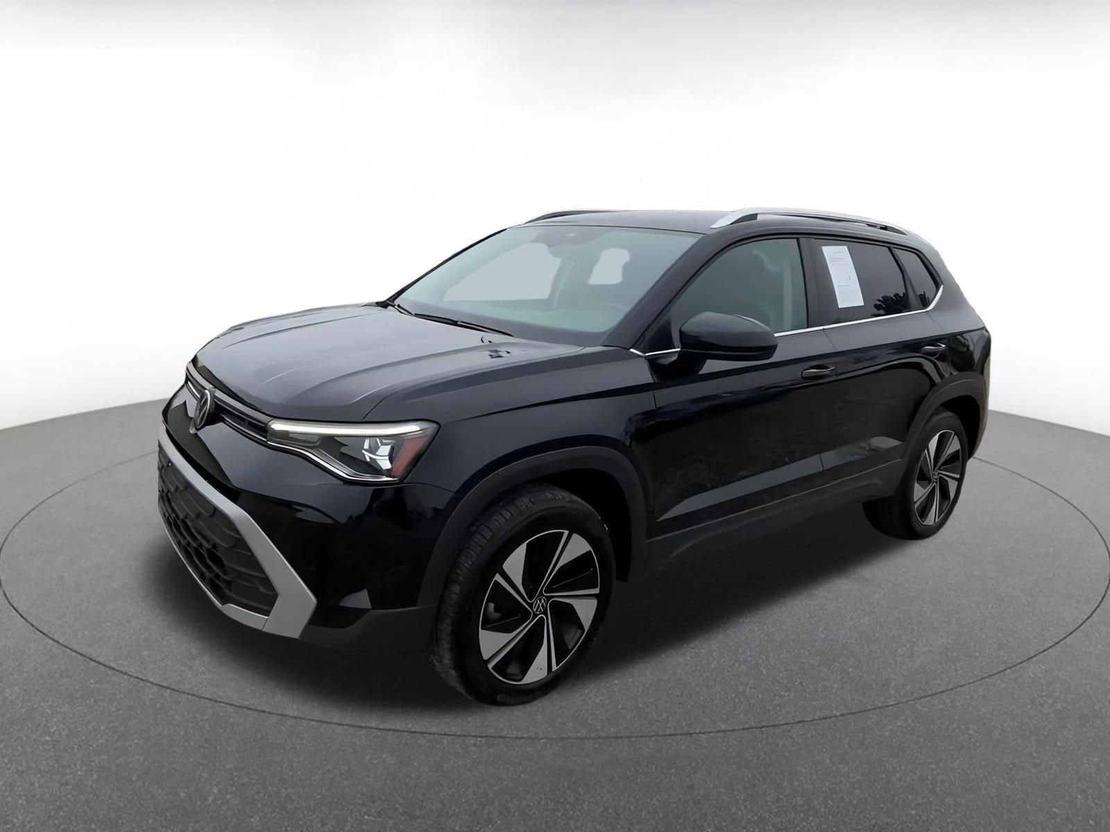 Thumbnail: 2025 Volkswagen Taos - 8