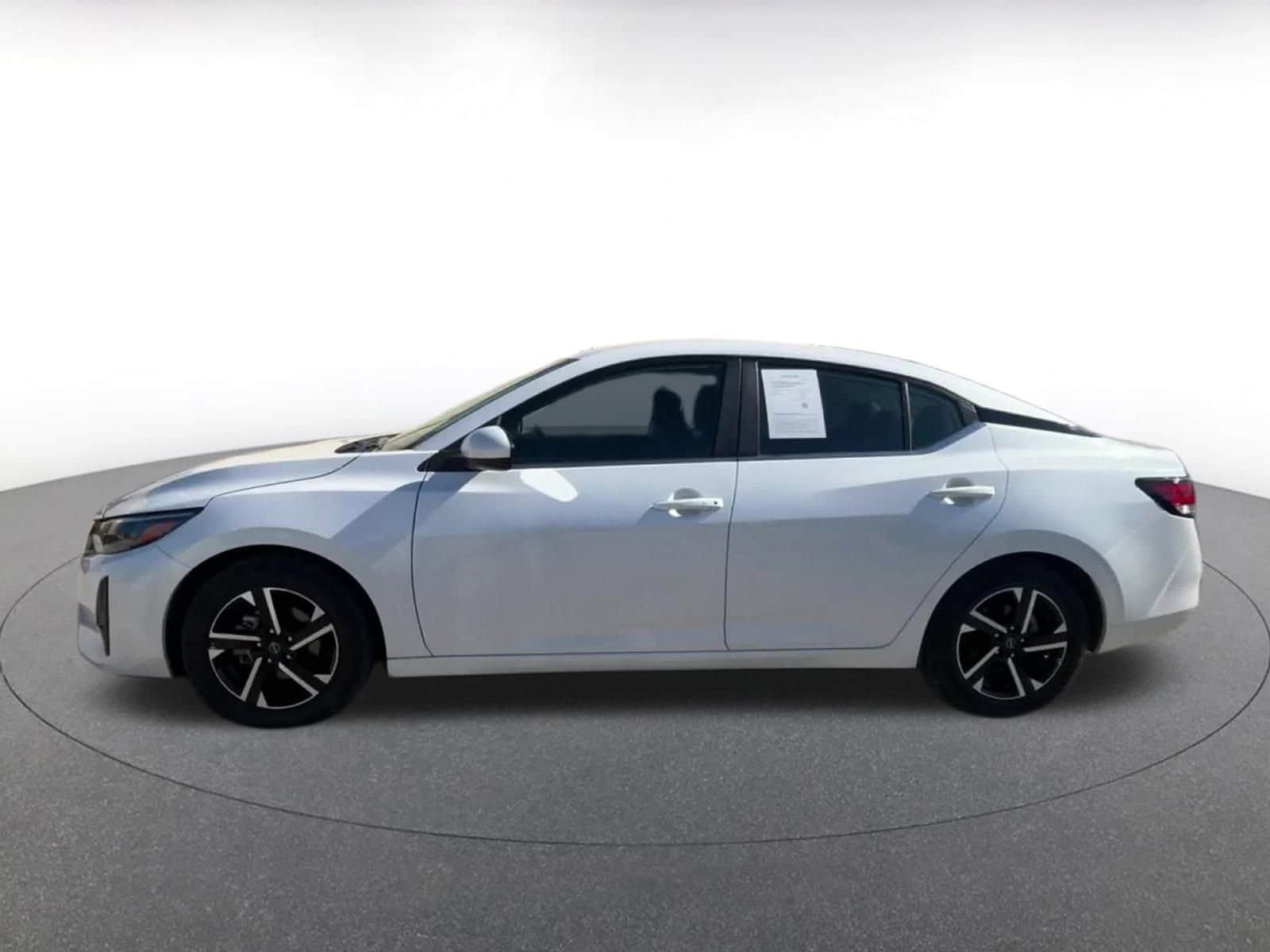 Thumbnail: 2024 Nissan Sentra - 9