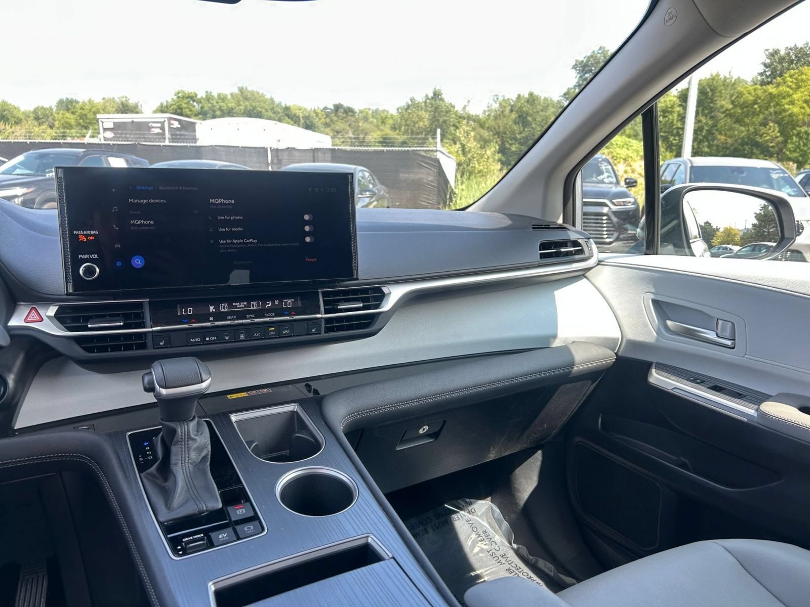 Thumbnail: 2025 Toyota Sienna - 34